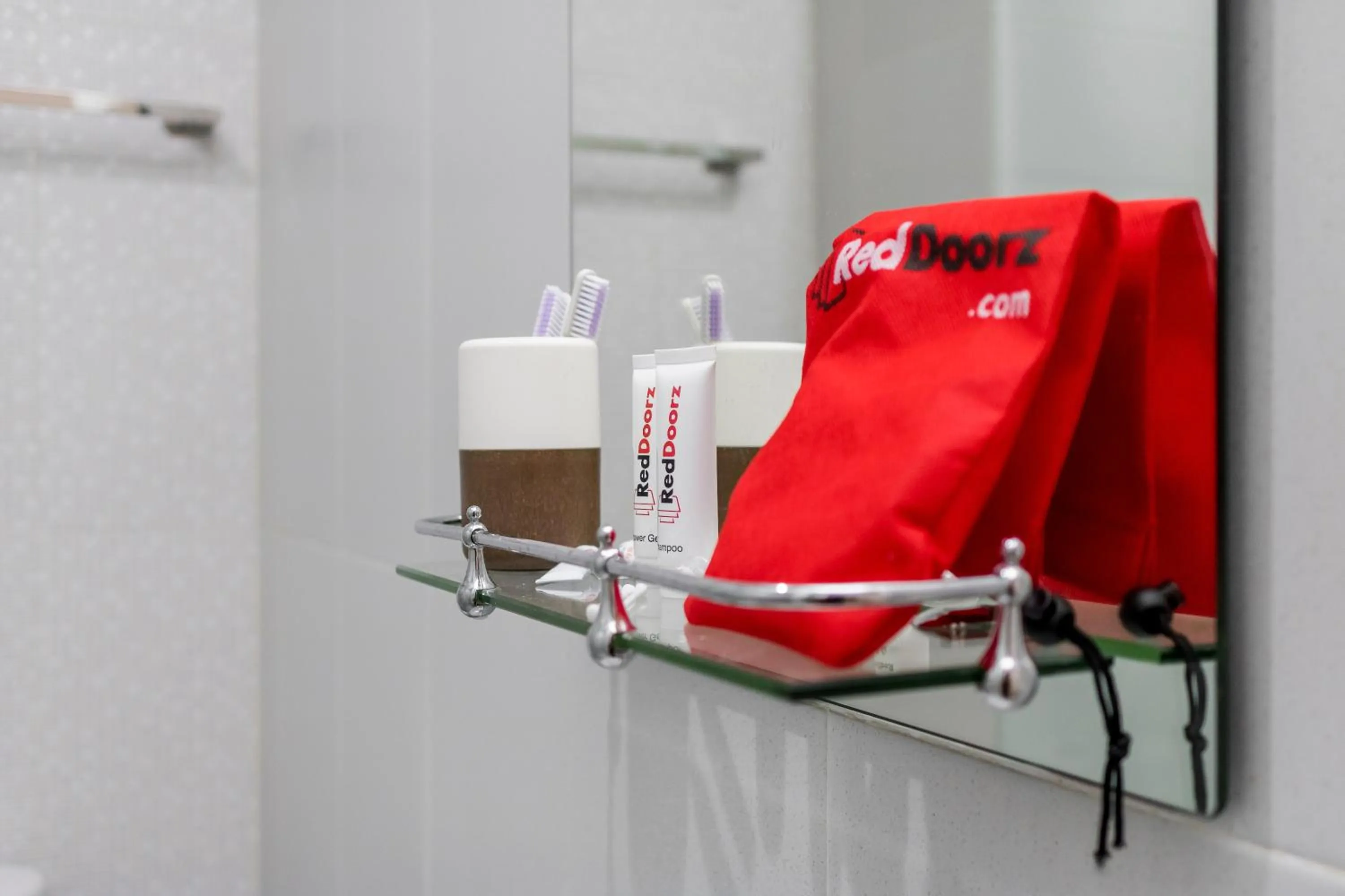 RedDoorz Plus @ Vantas Hotel Parbaba