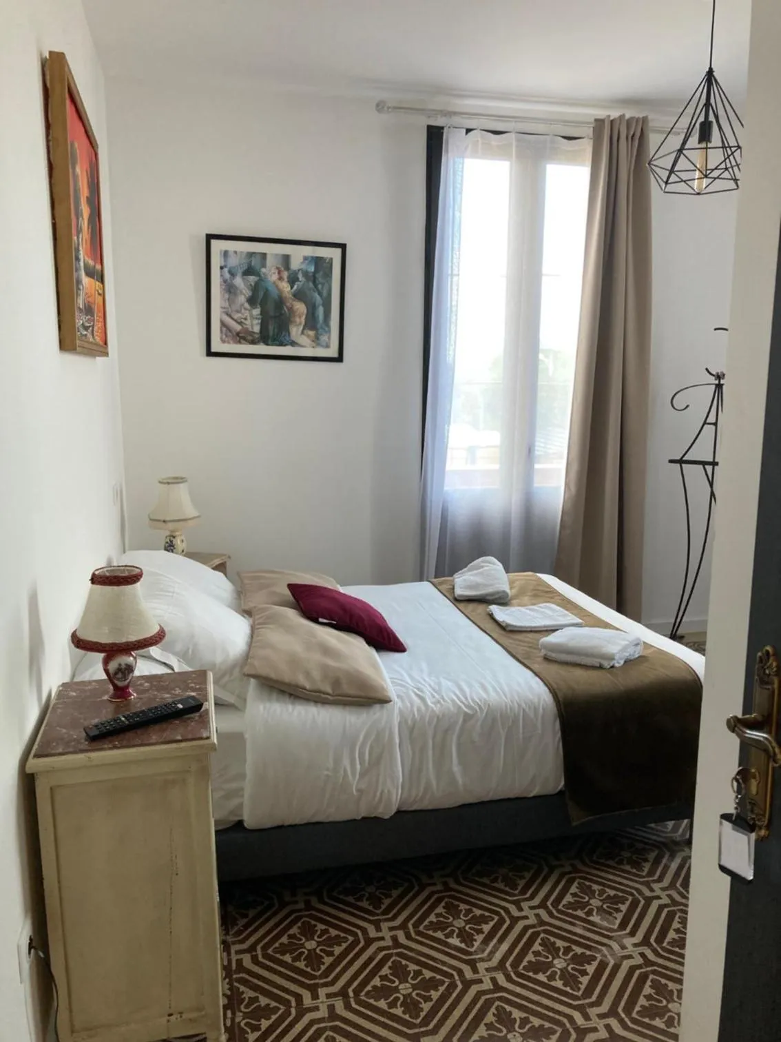 Bedroom, Bed in Hôtel La Demeure Coloniale