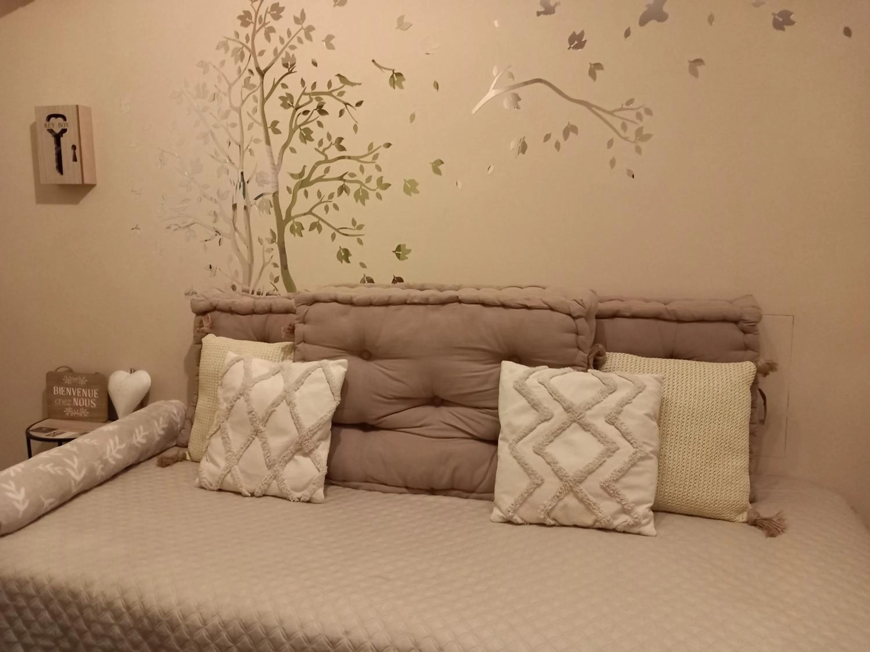 Bed in Au petit nid Froissart