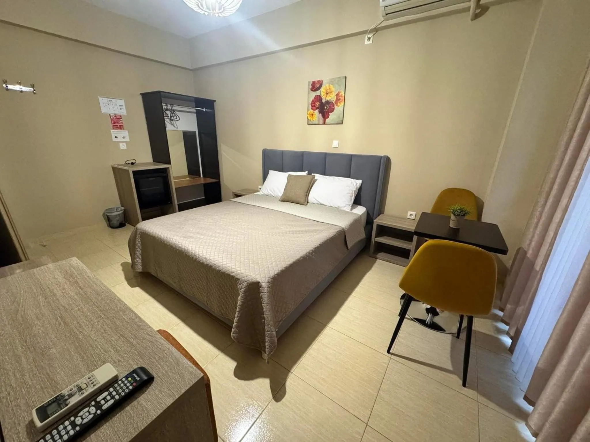 Bedroom, Bed in Hotel Driloni