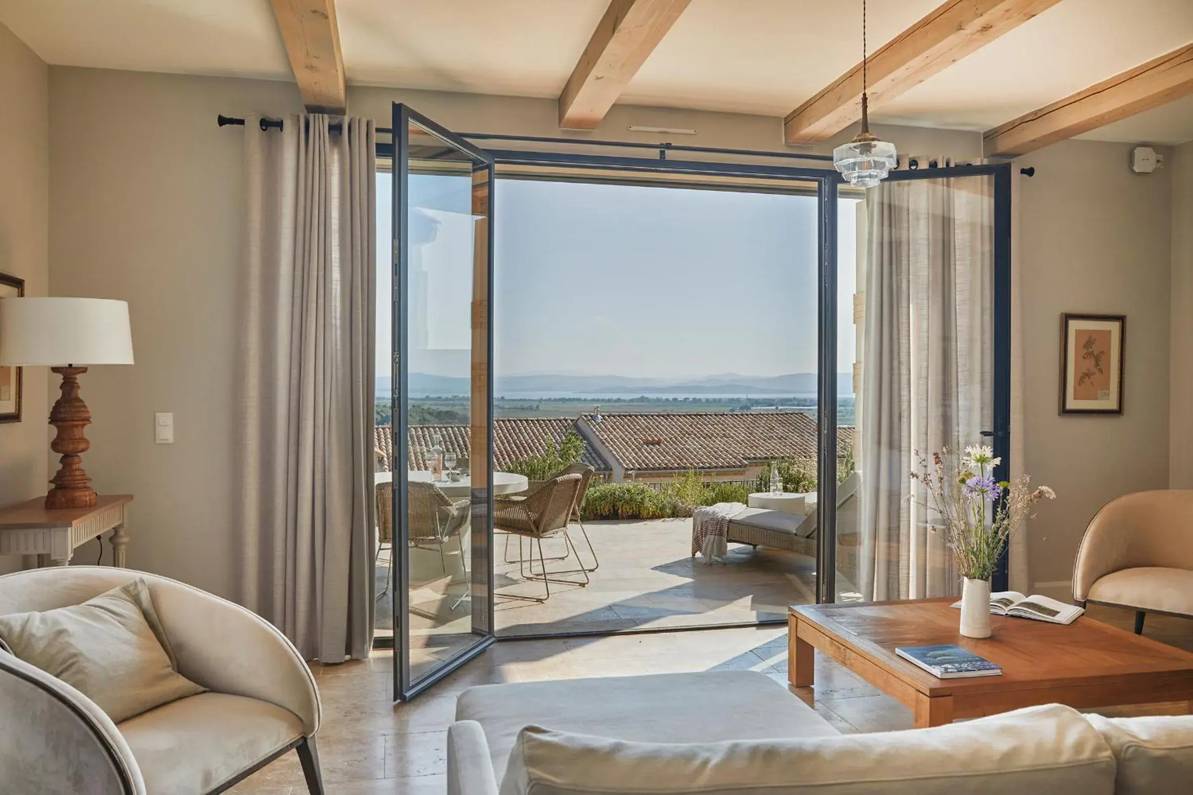 Three-Bedroom Villa in Château Capitoul Three-Bedroom Villa in Château Capitoul