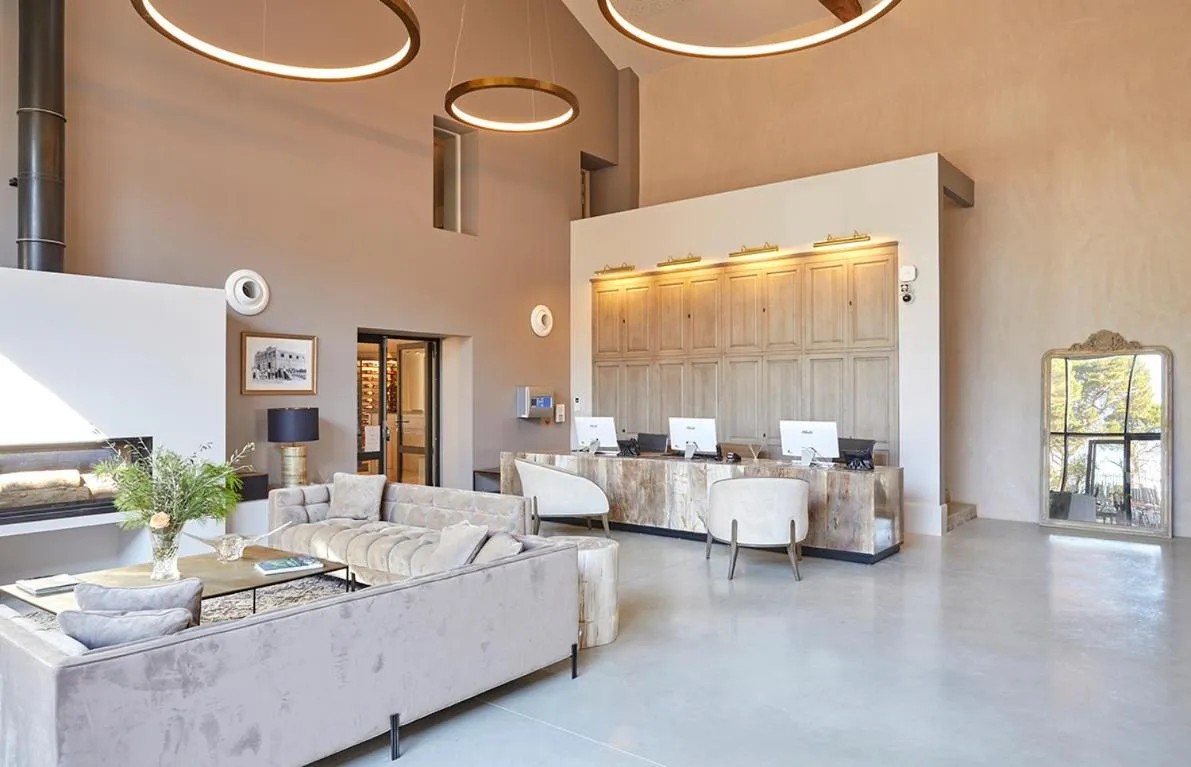 Lobby or reception in Château Capitoul