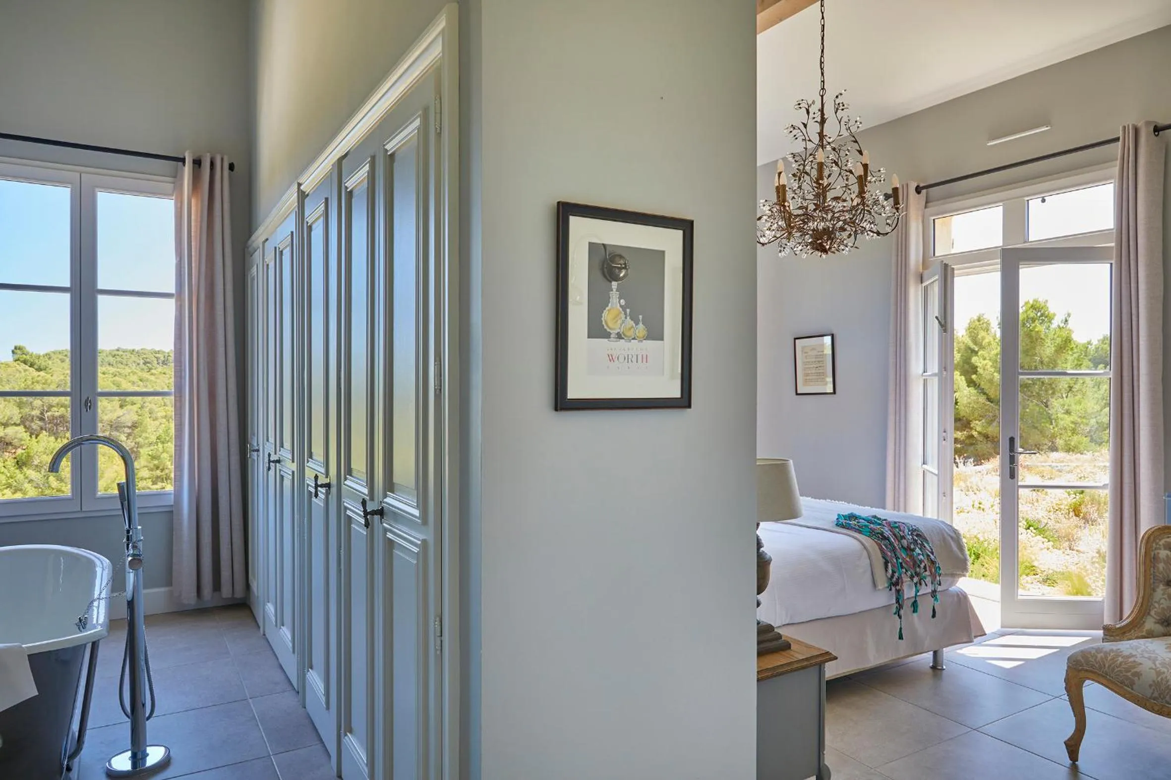 Bedroom, Bed in Château Capitoul