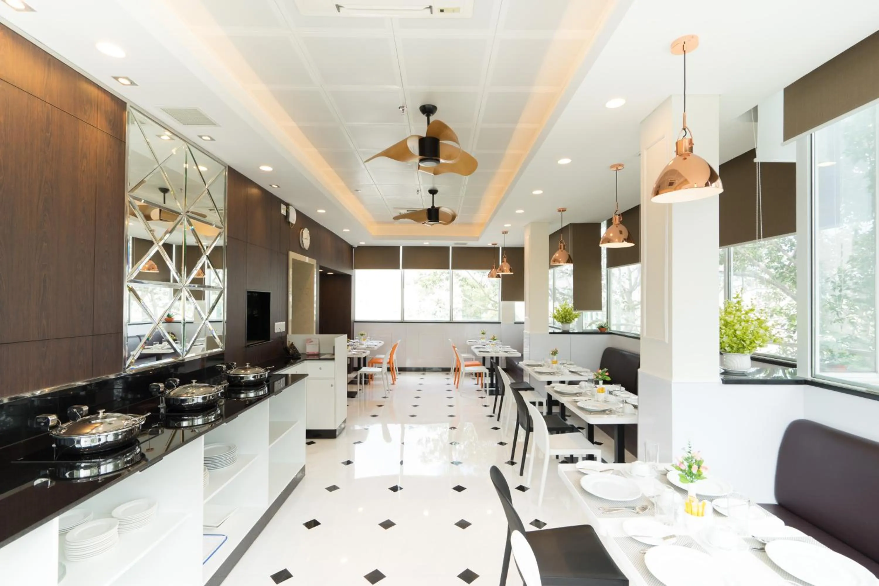 Restaurant/places to eat in Empress Hotel Ho Chi Minh City