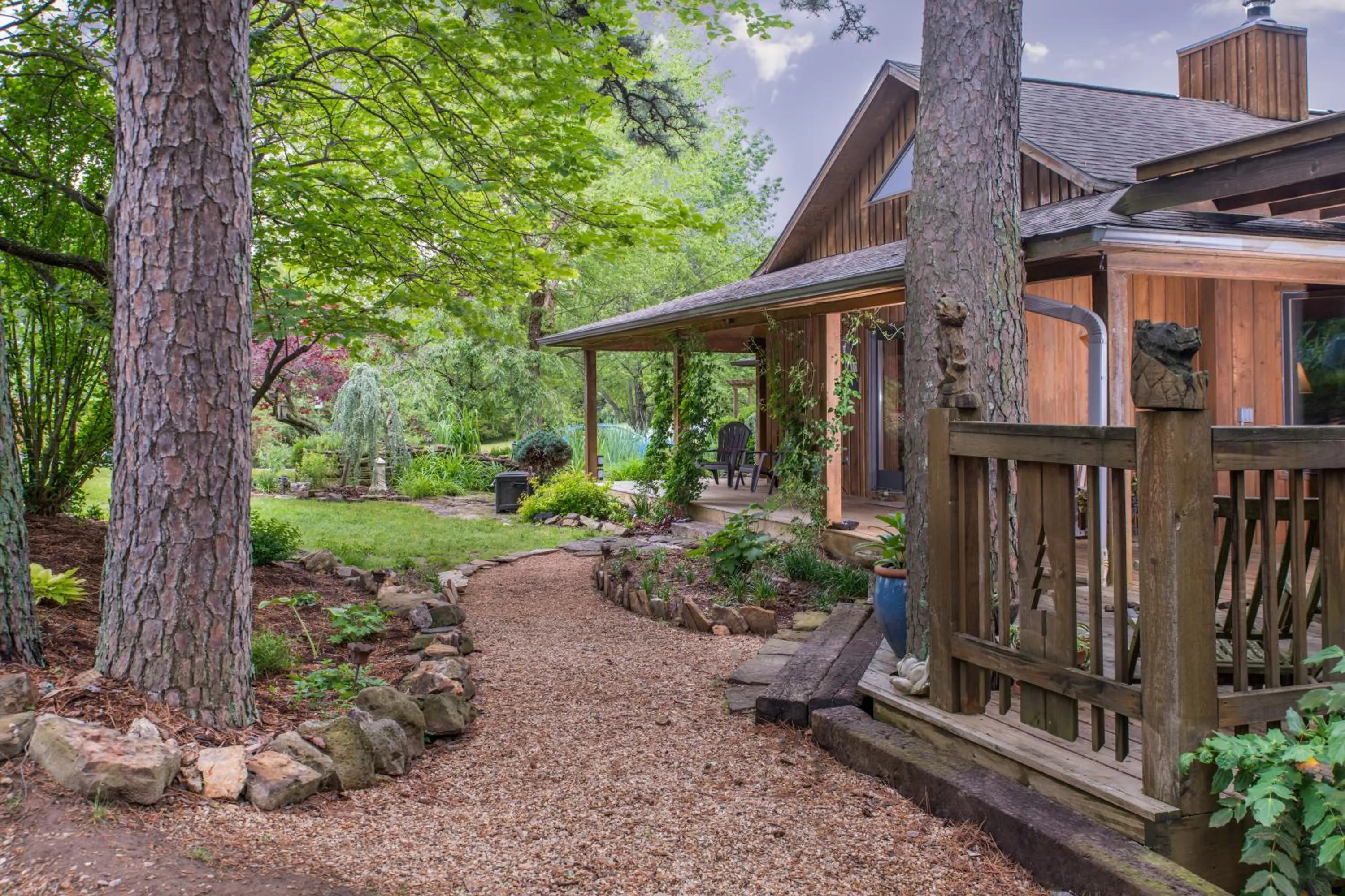 Property building in Eureka Sunset Cabins