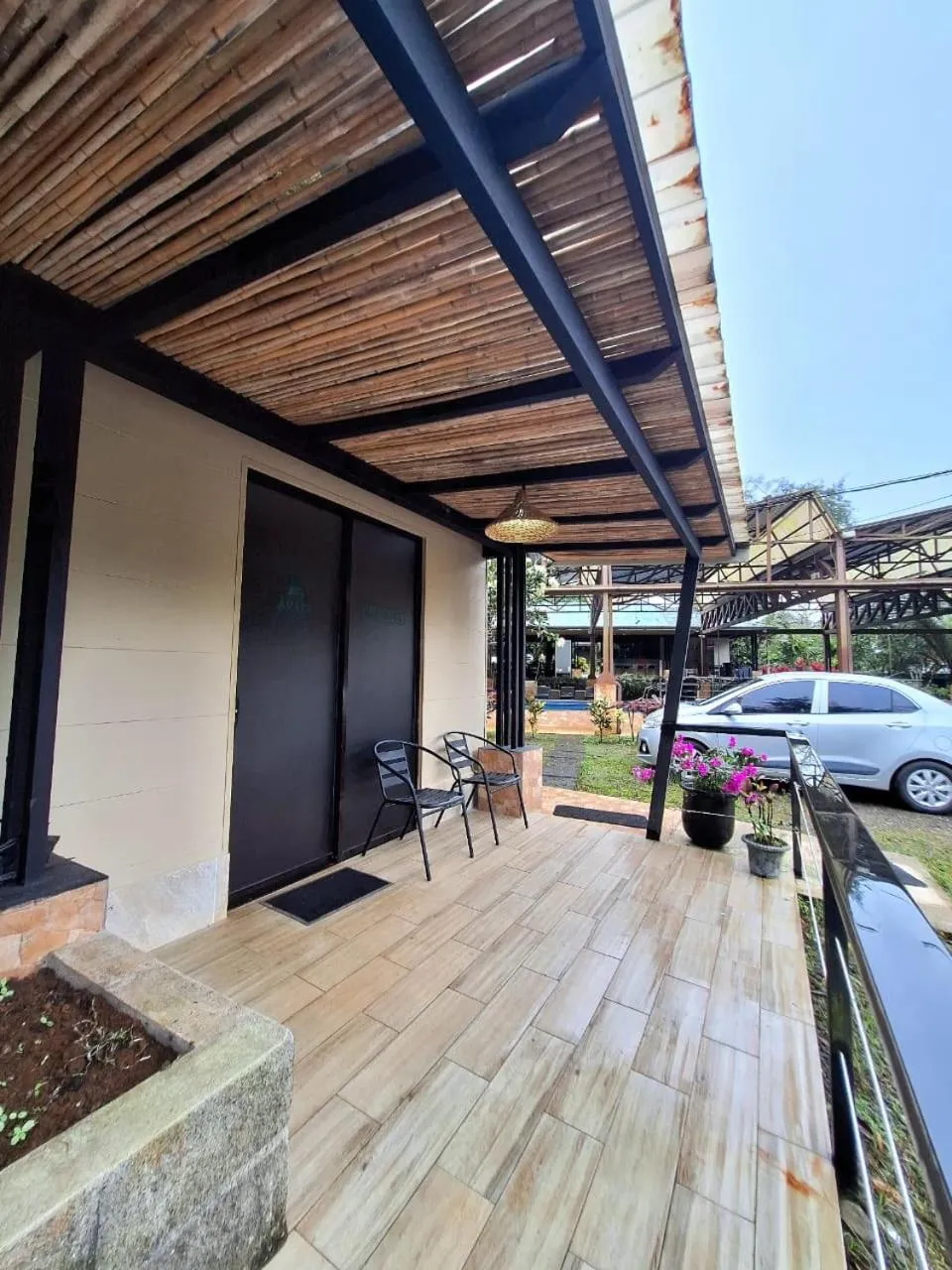 Property building in Ávita Lodge