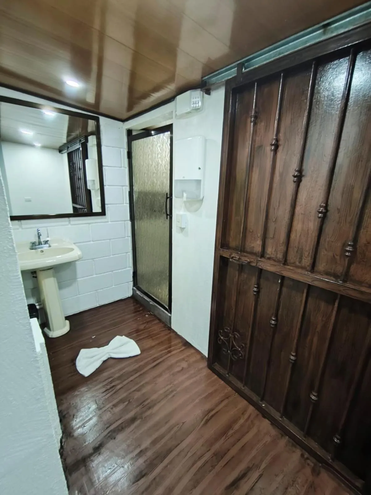 Bathroom in Ávita Lodge