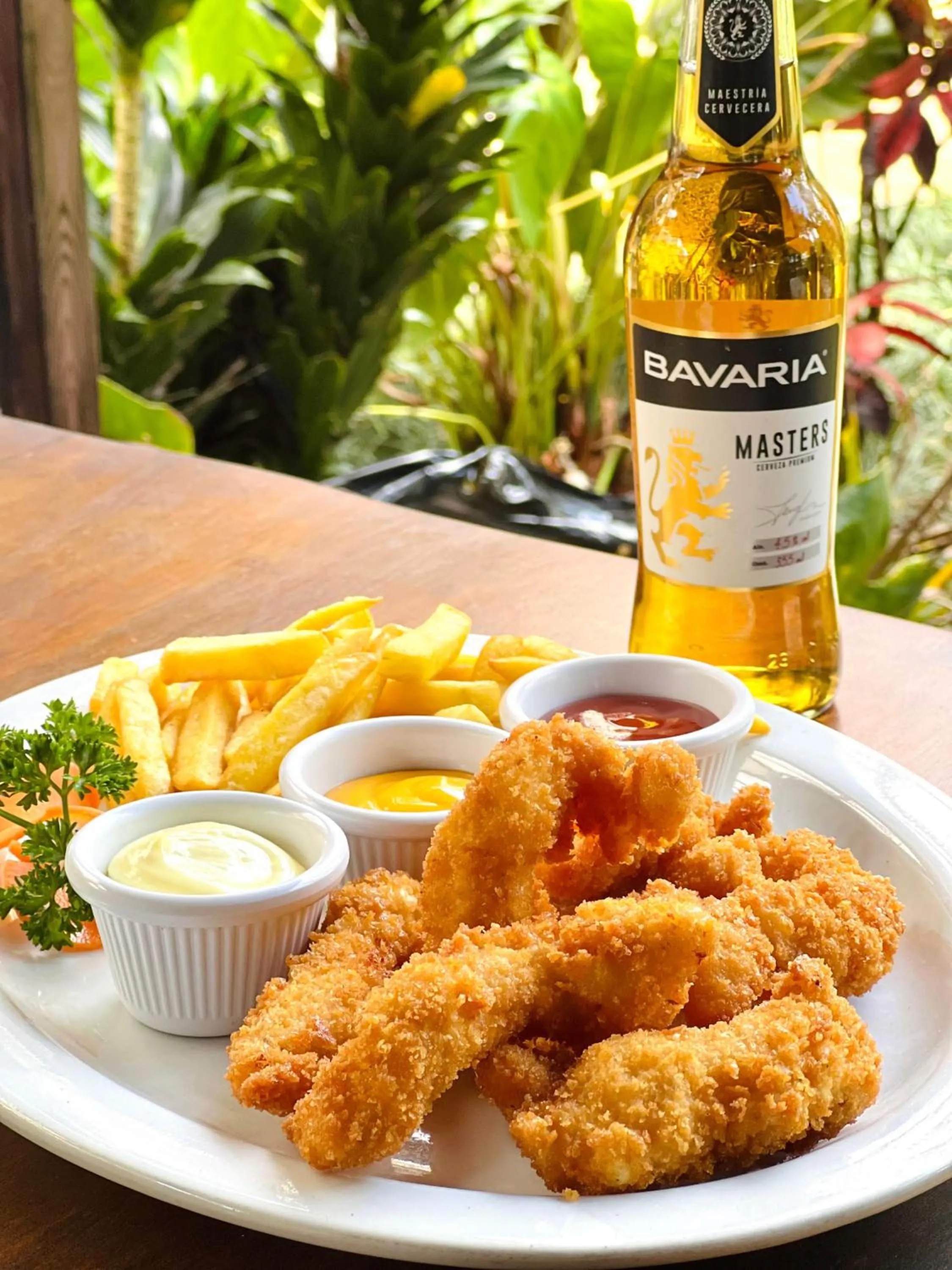 Restaurant/places to eat in Ávita Lodge