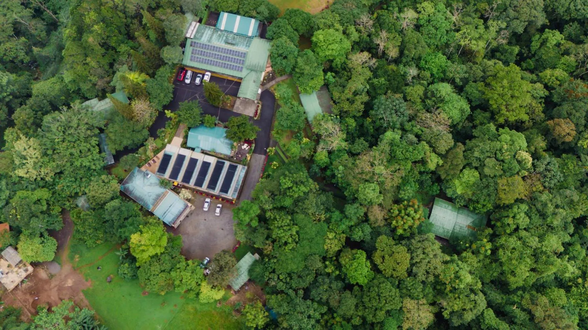 Property building in Ávita Lodge