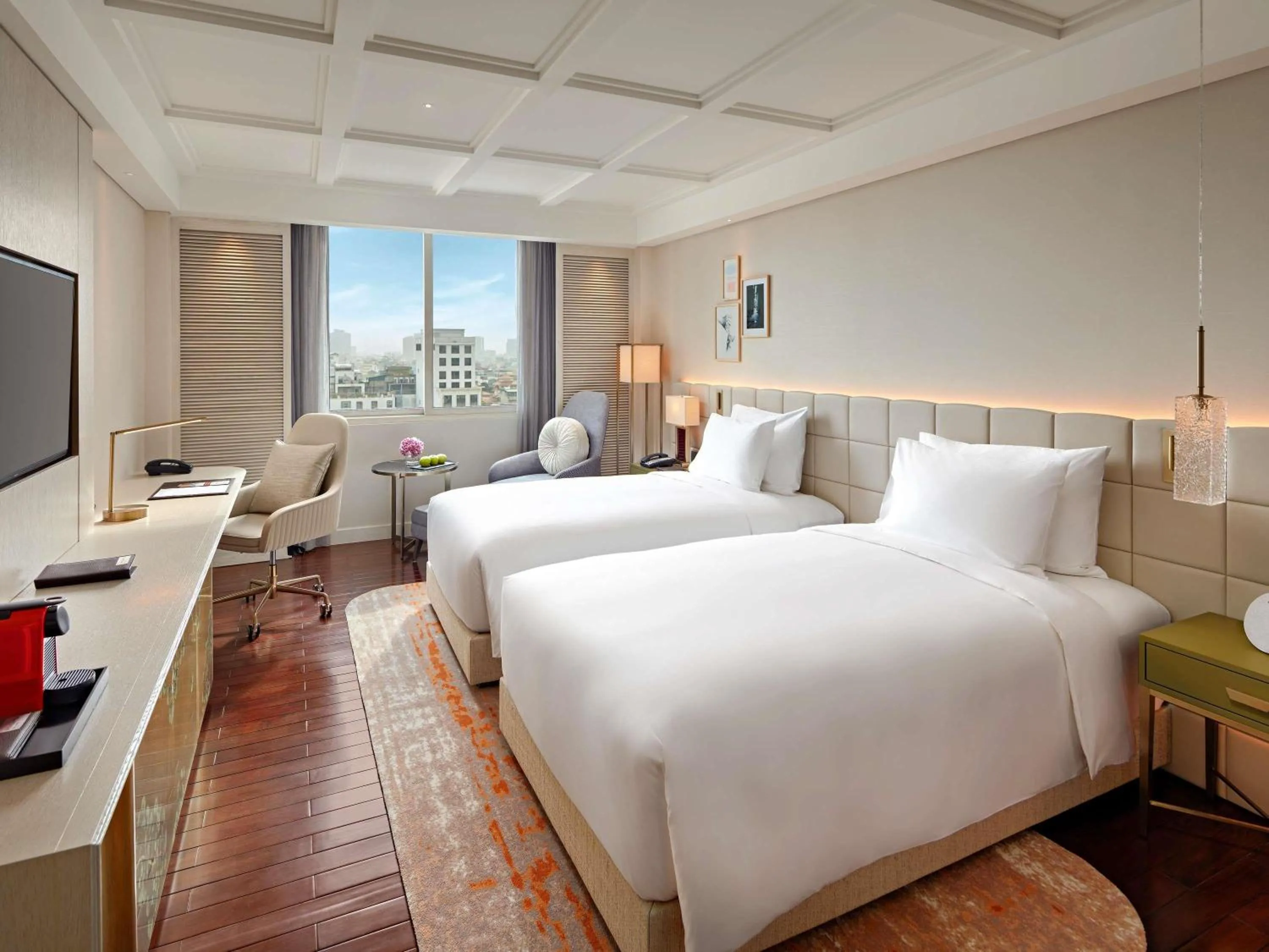 Bedroom, Bed in Mövenpick Hotel Hanoi Centre