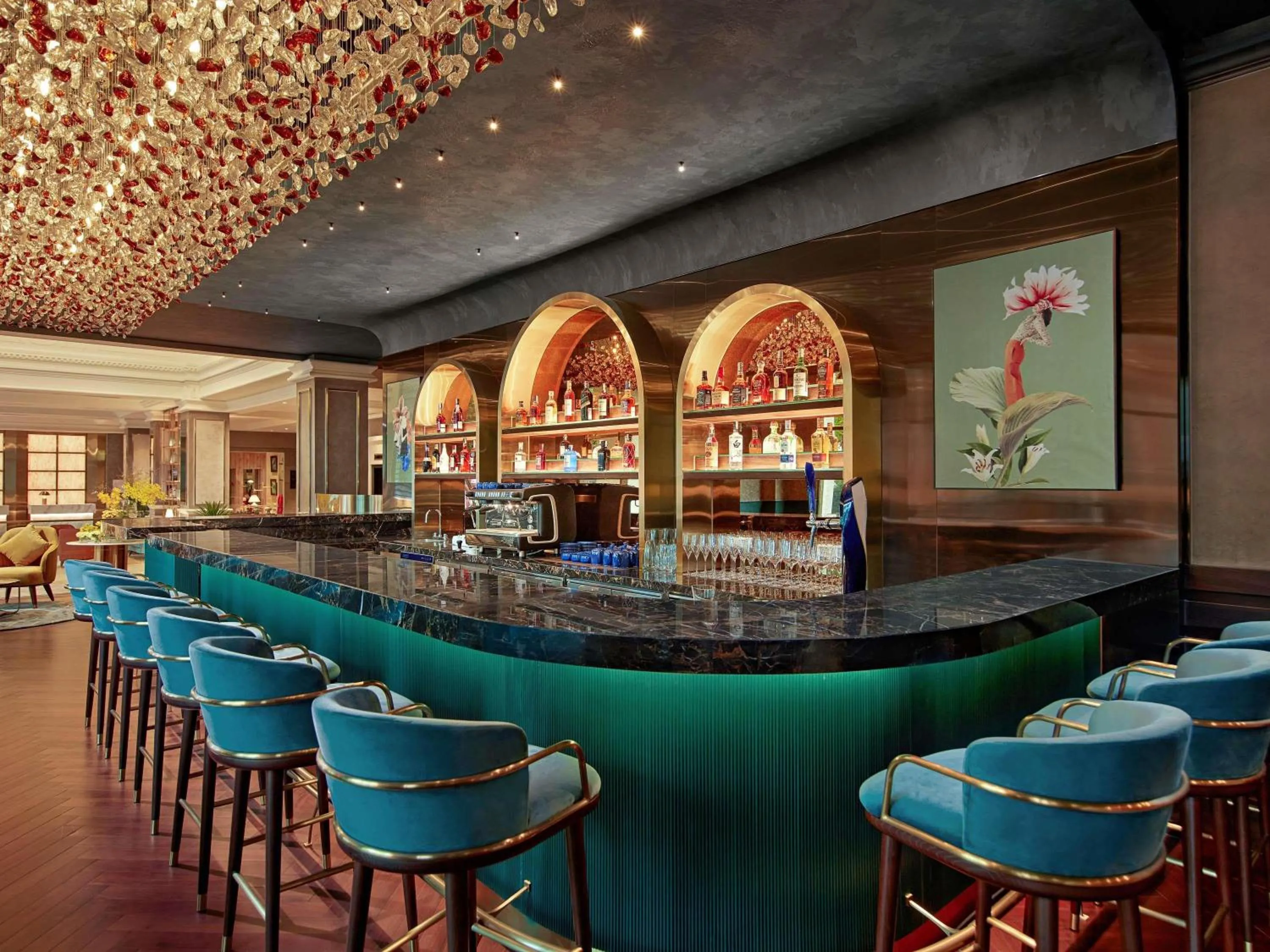 Lounge or bar in Mövenpick Hotel Hanoi Centre