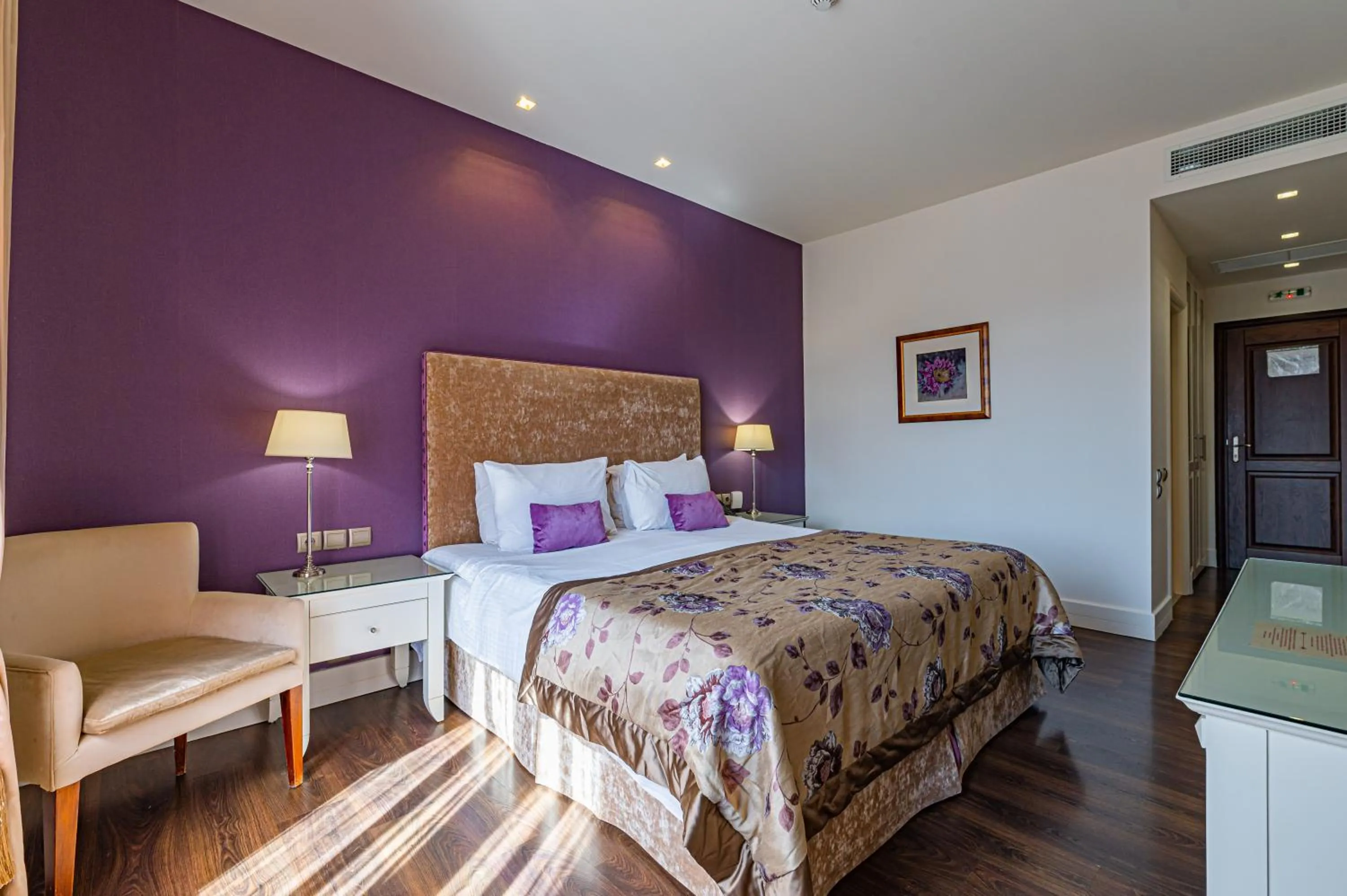 Photo of the whole room, Bed in Nymfasia Resort