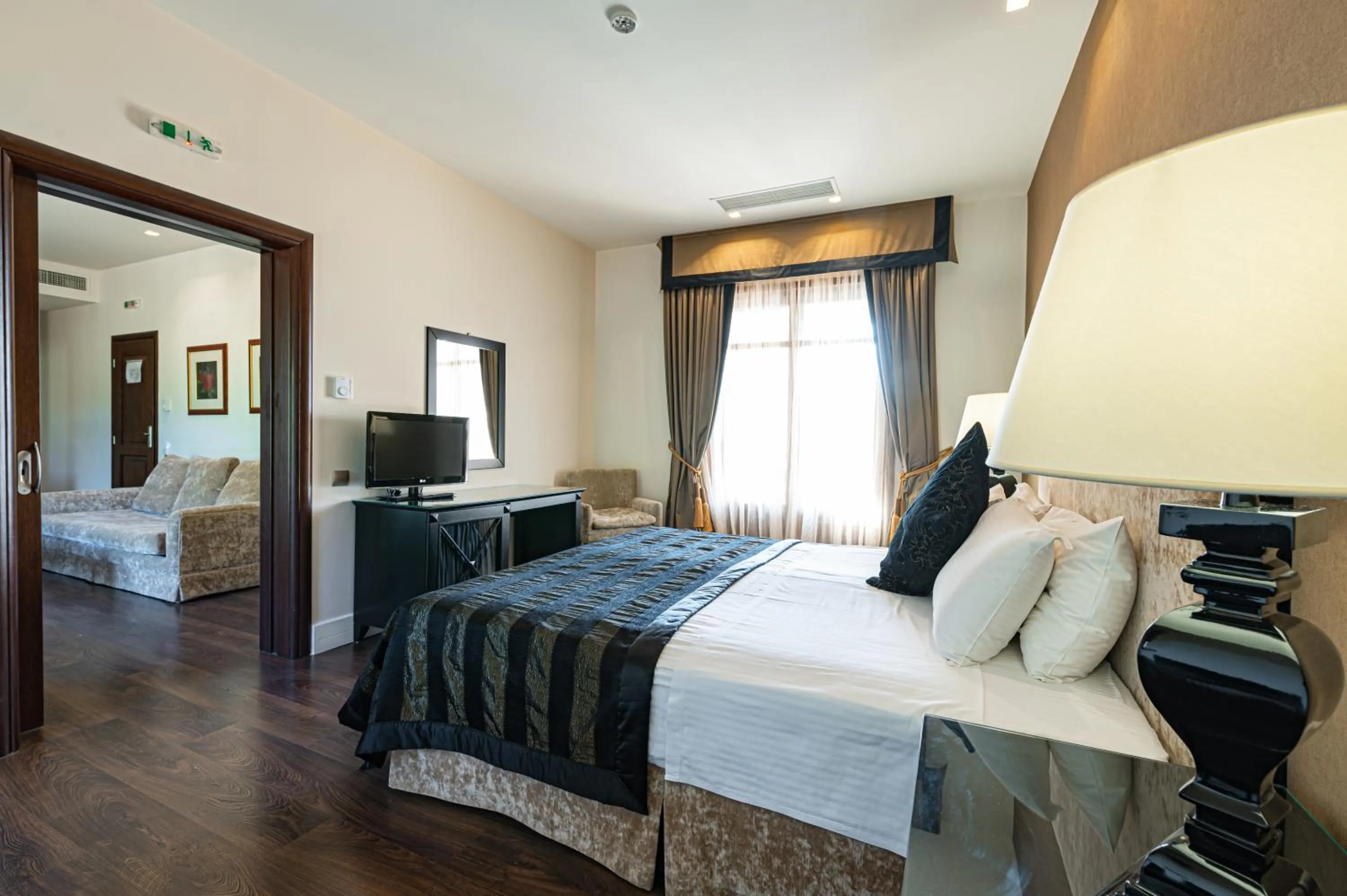 Photo of the whole room, Bed in Nymfasia Resort