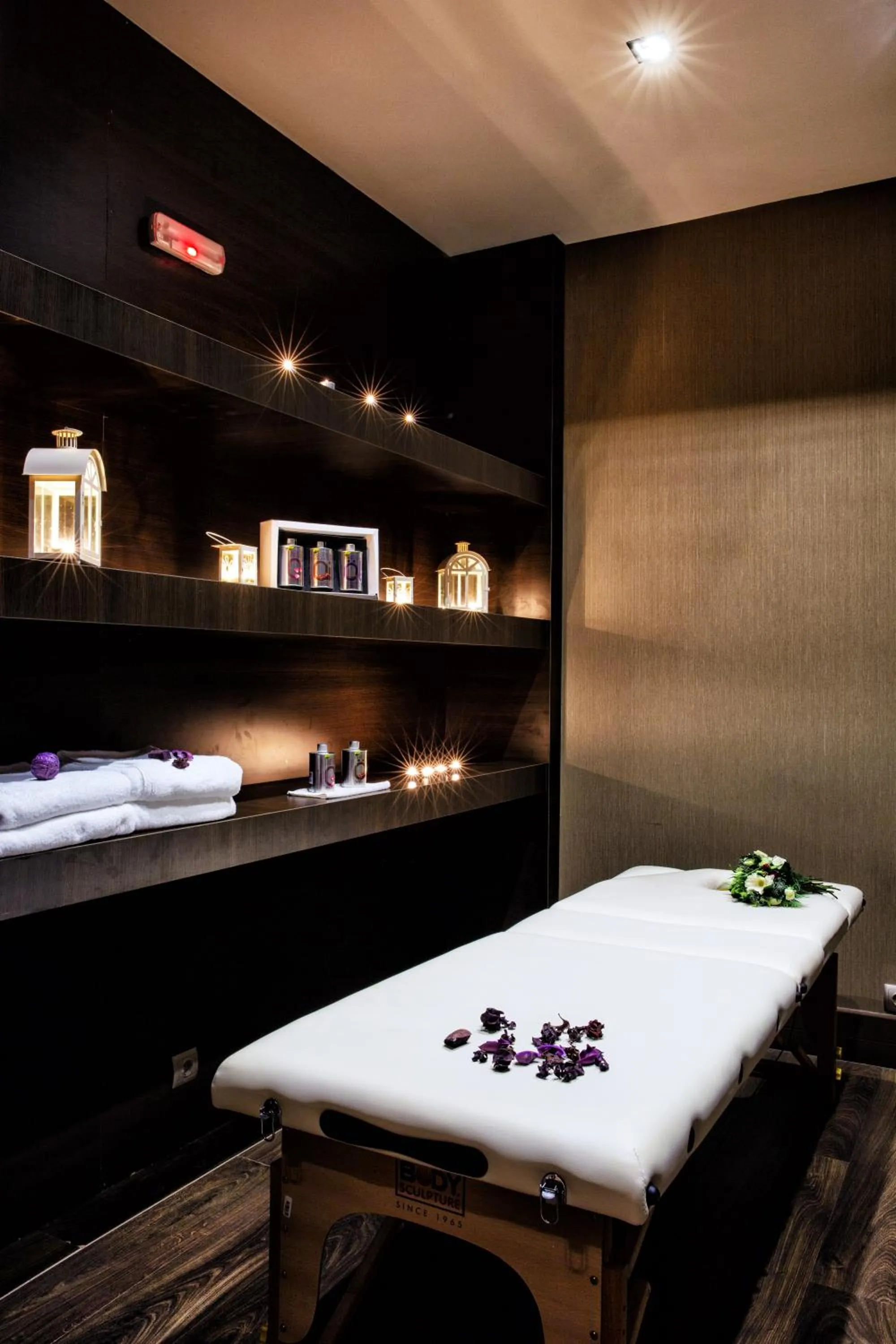 Massage in Nymfasia Resort