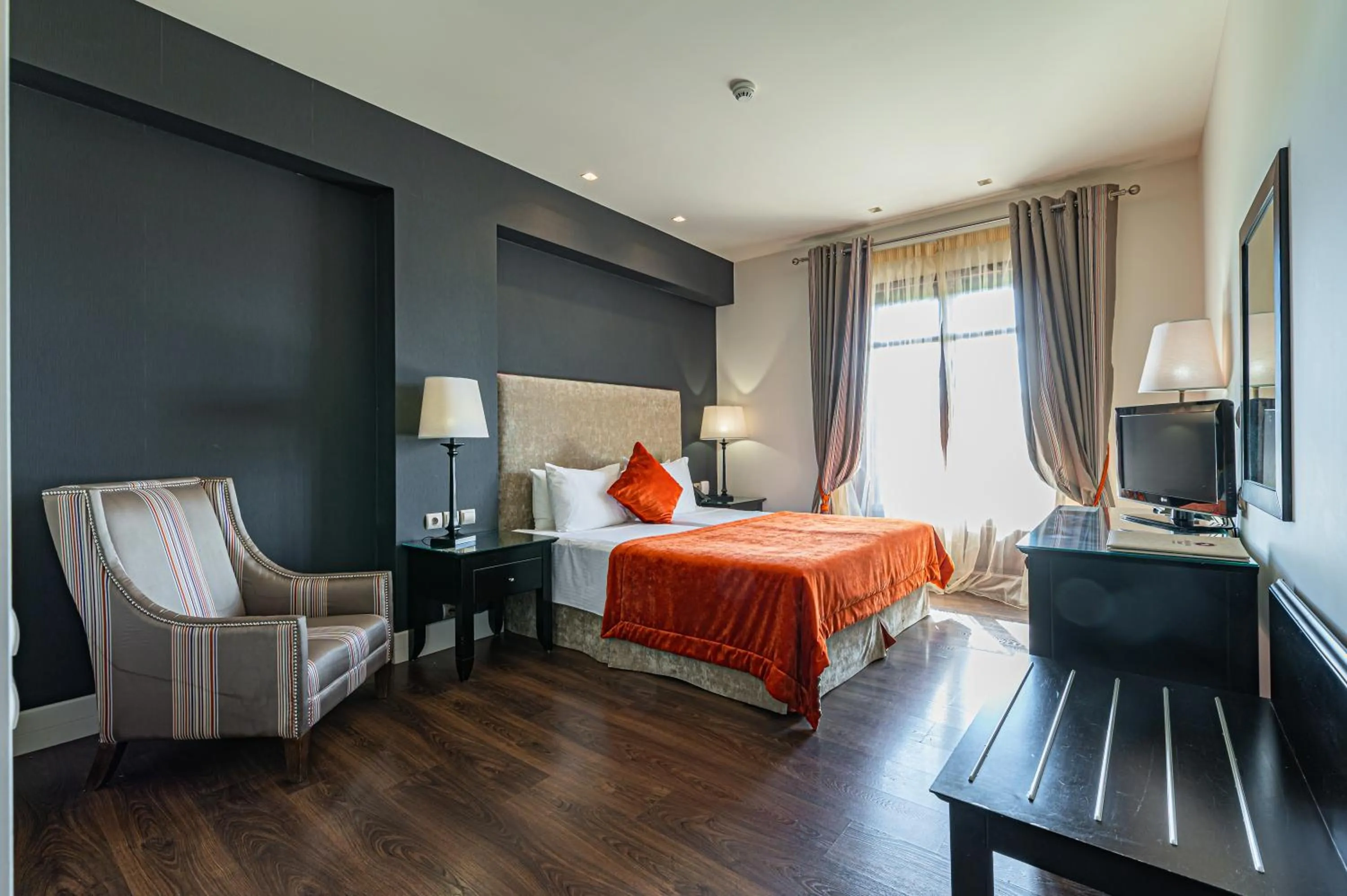 Photo of the whole room, Bed in Nymfasia Resort