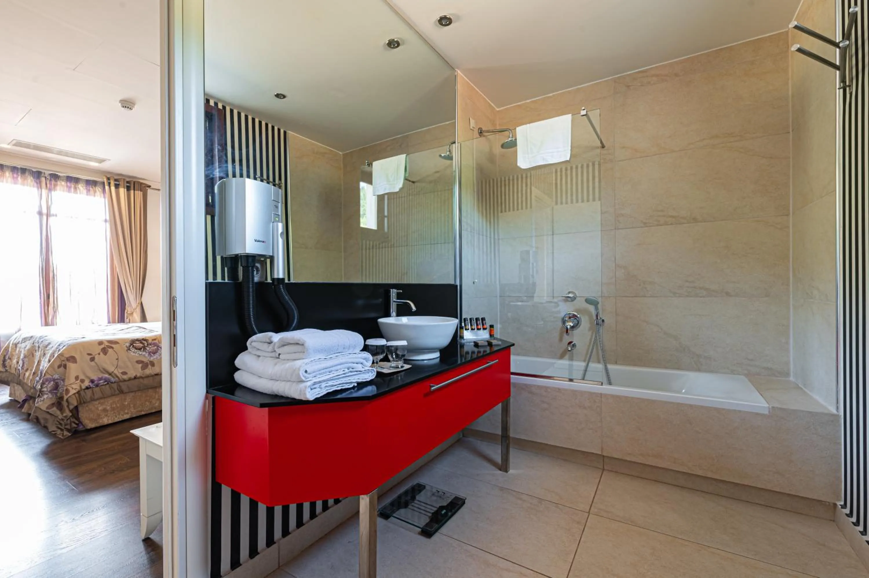 Bathroom, Bed in Nymfasia Resort