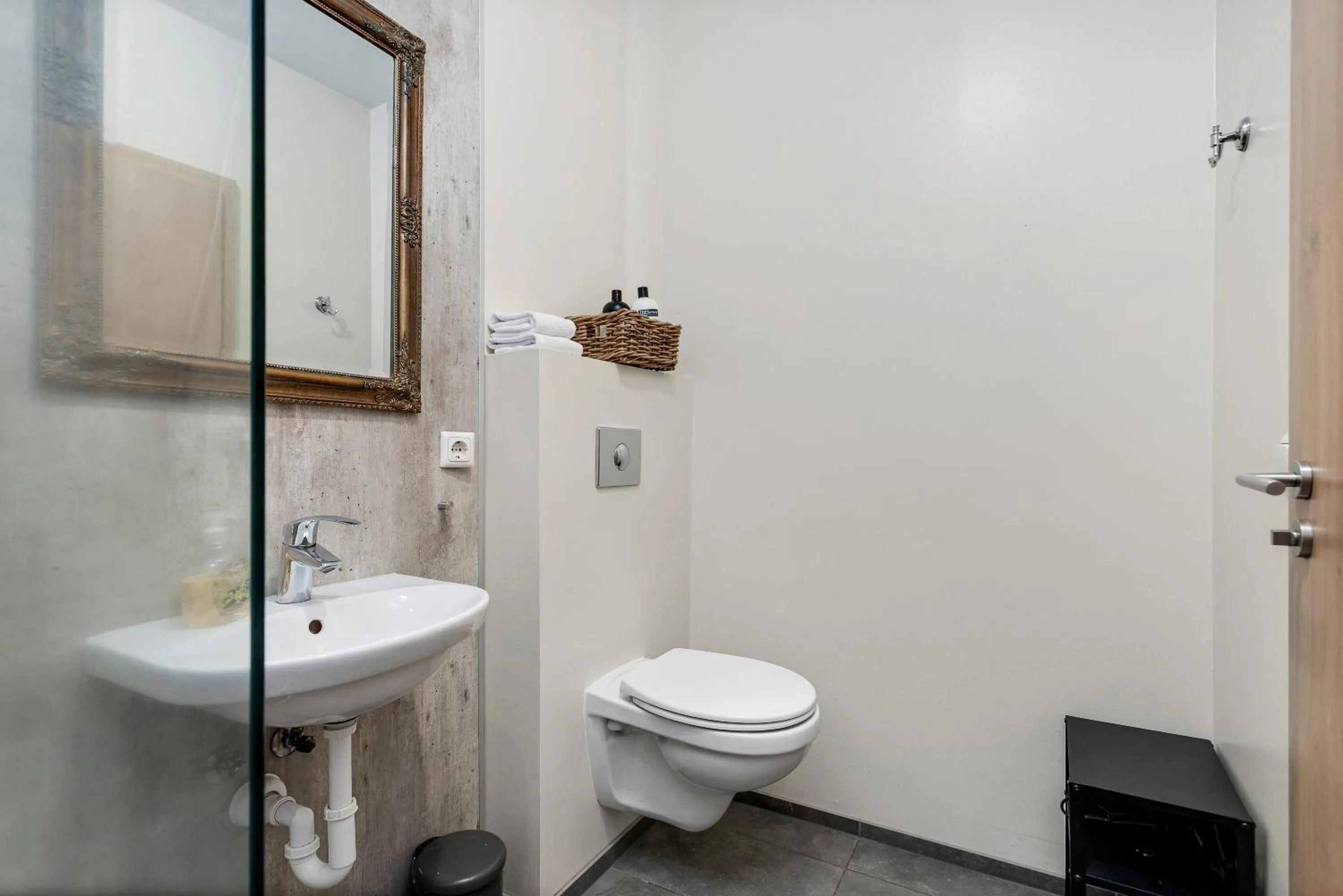 Bathroom in Iceland Comfort Apartments by Heimaleiga