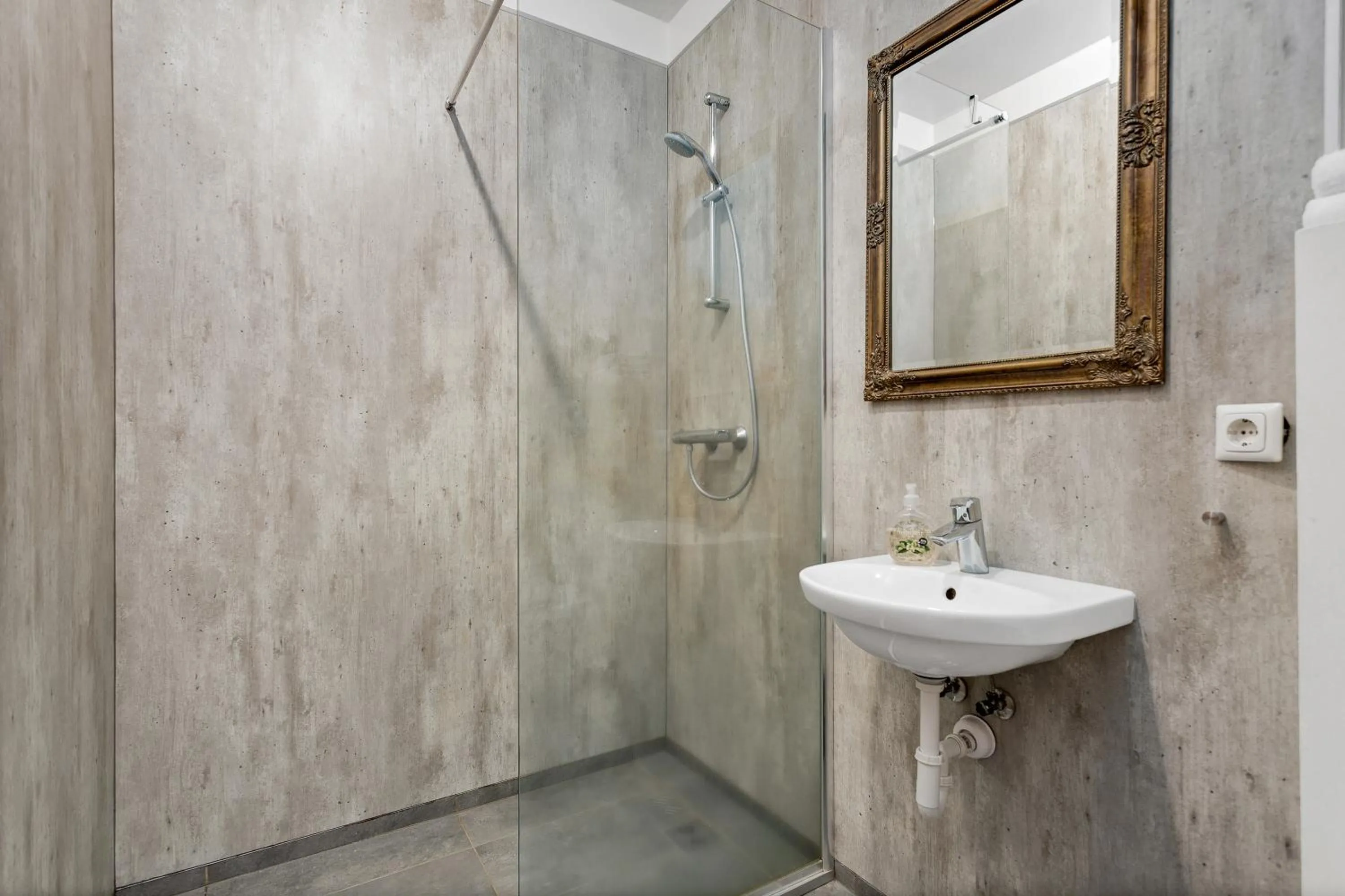 Shower in Iceland Comfort Apartments by Heimaleiga