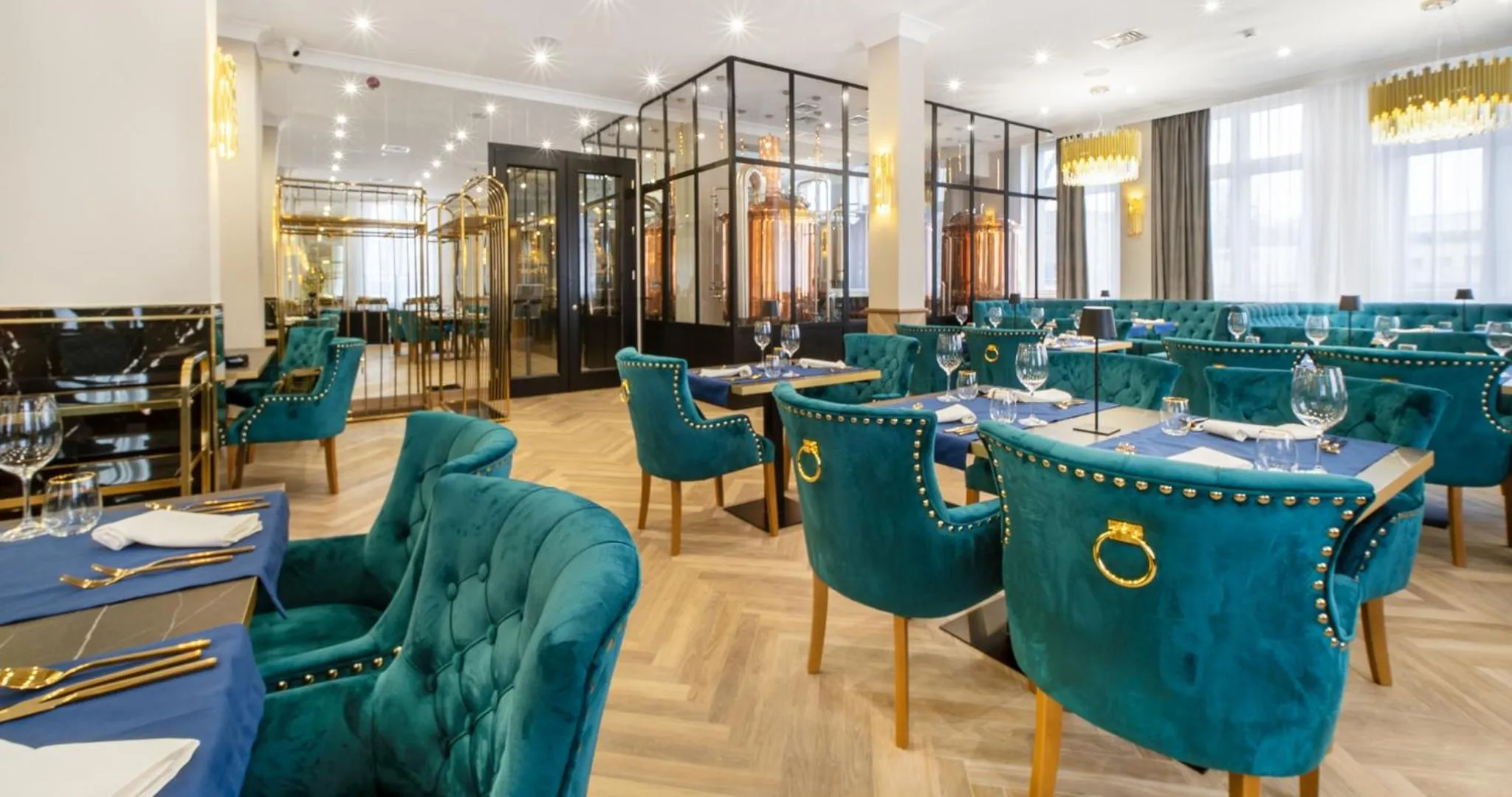 Restaurant/places to eat in Hotel Pavco