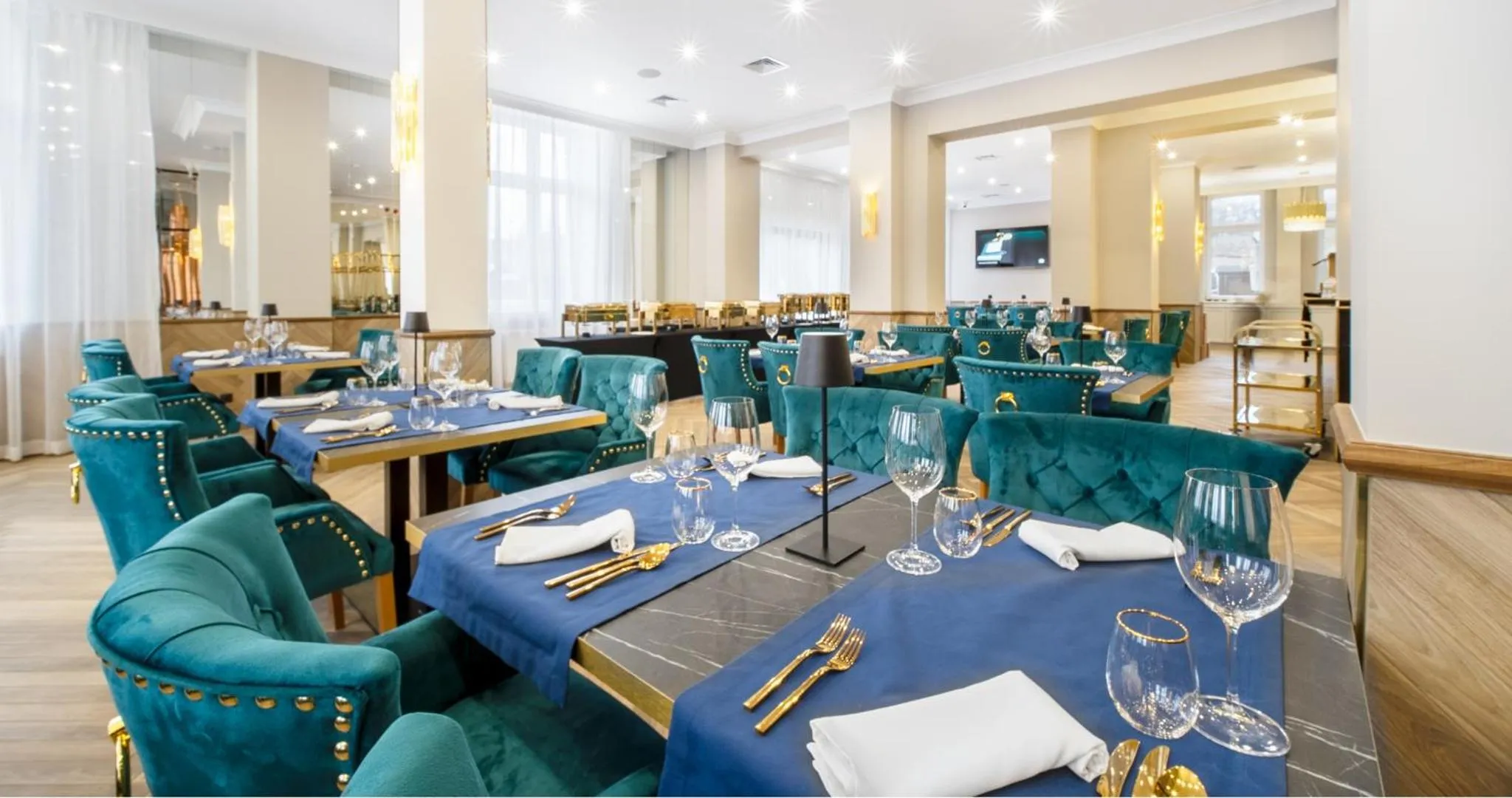 Restaurant/places to eat in Hotel Pavco