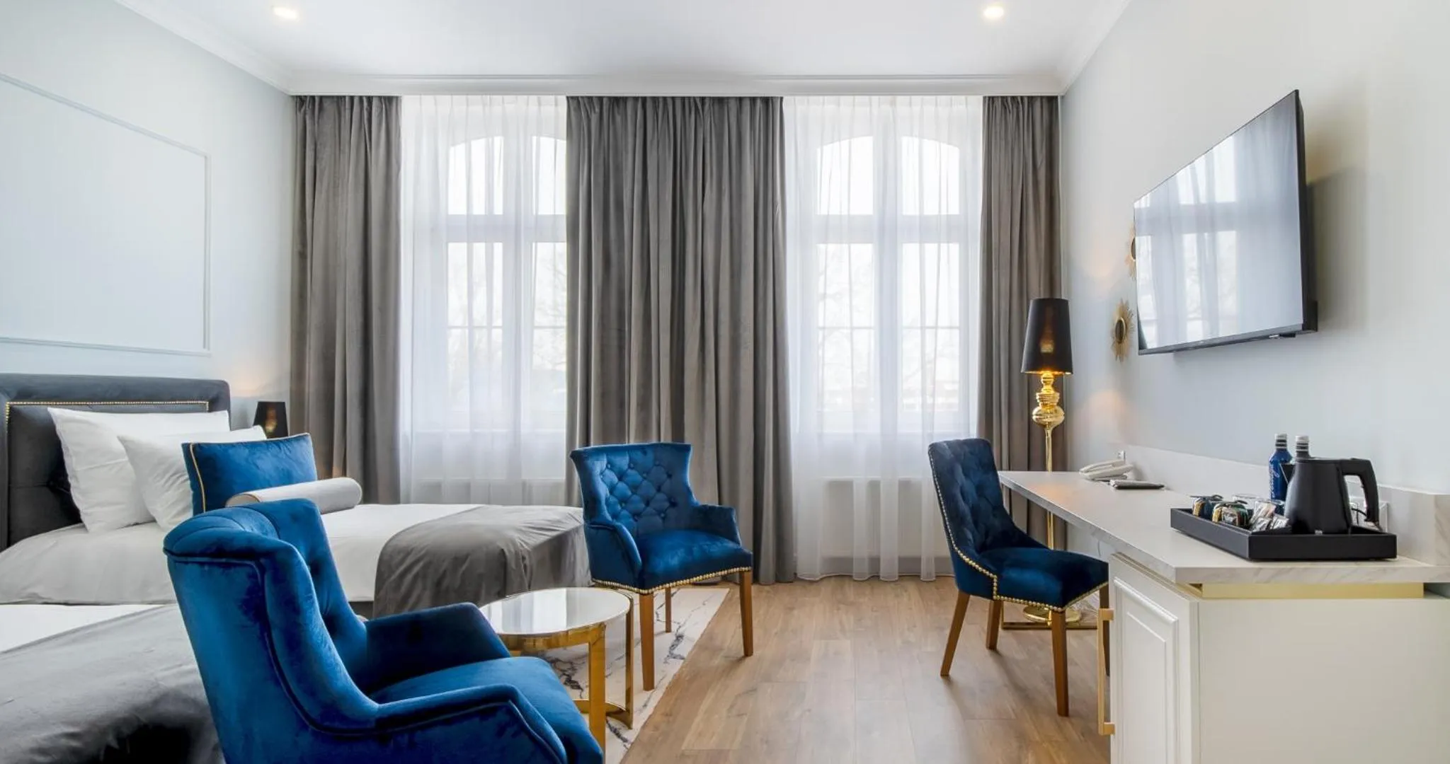 TV and multimedia, Bed in Hotel Pavco