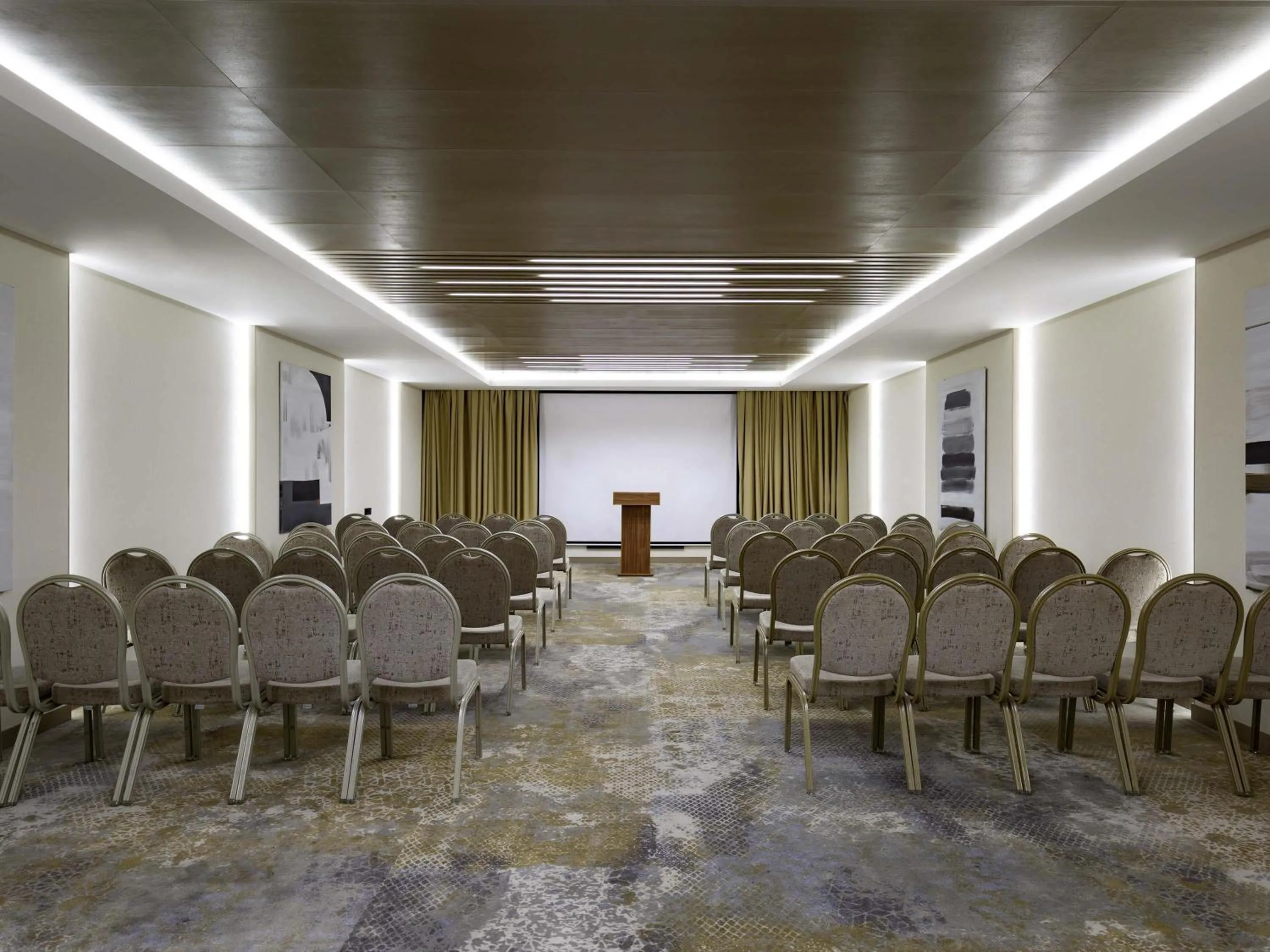 Meeting/conference room in Mercure Tashkent South