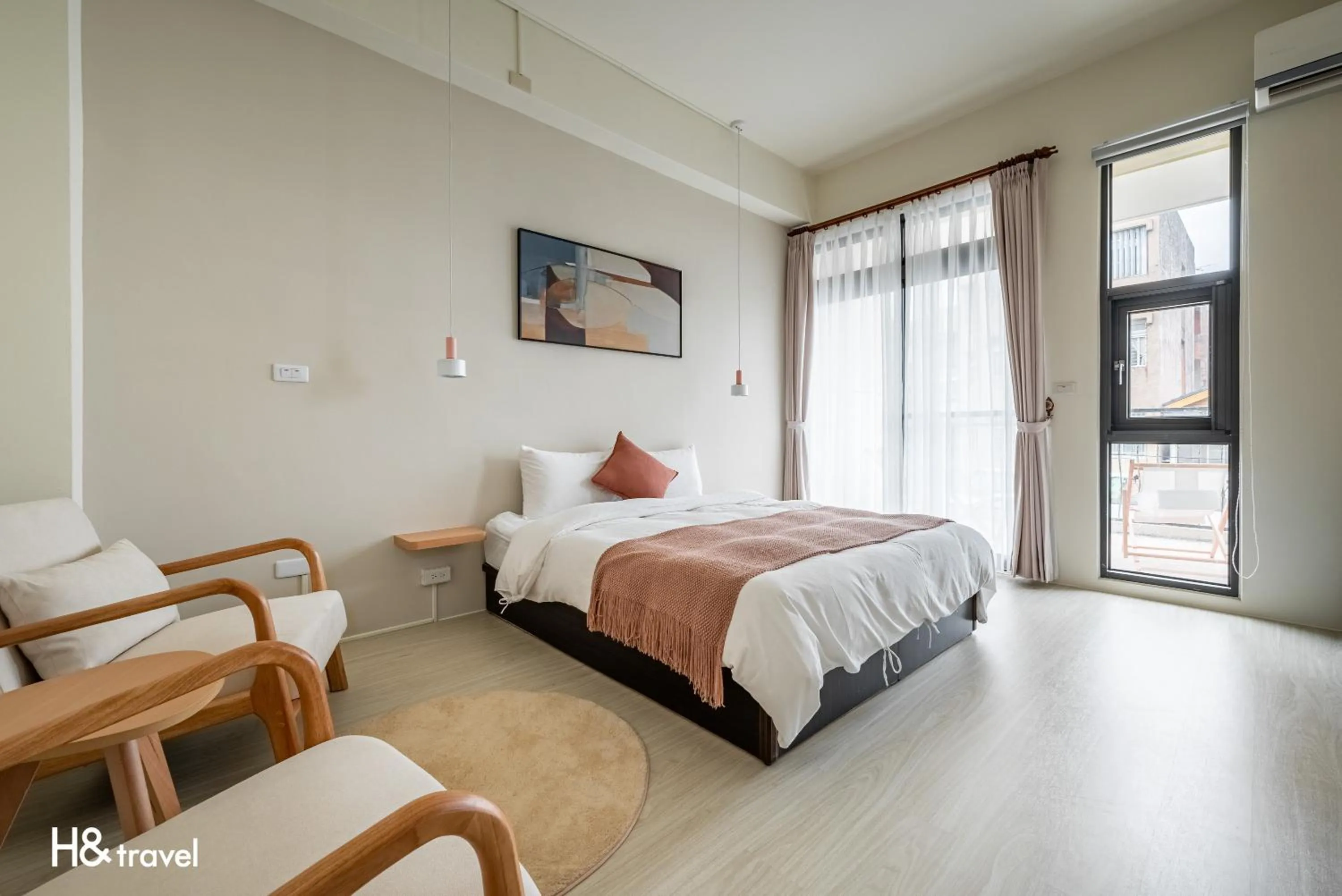 Photo of the whole room, Bed in Taitung Feng Lin Resort Hotel