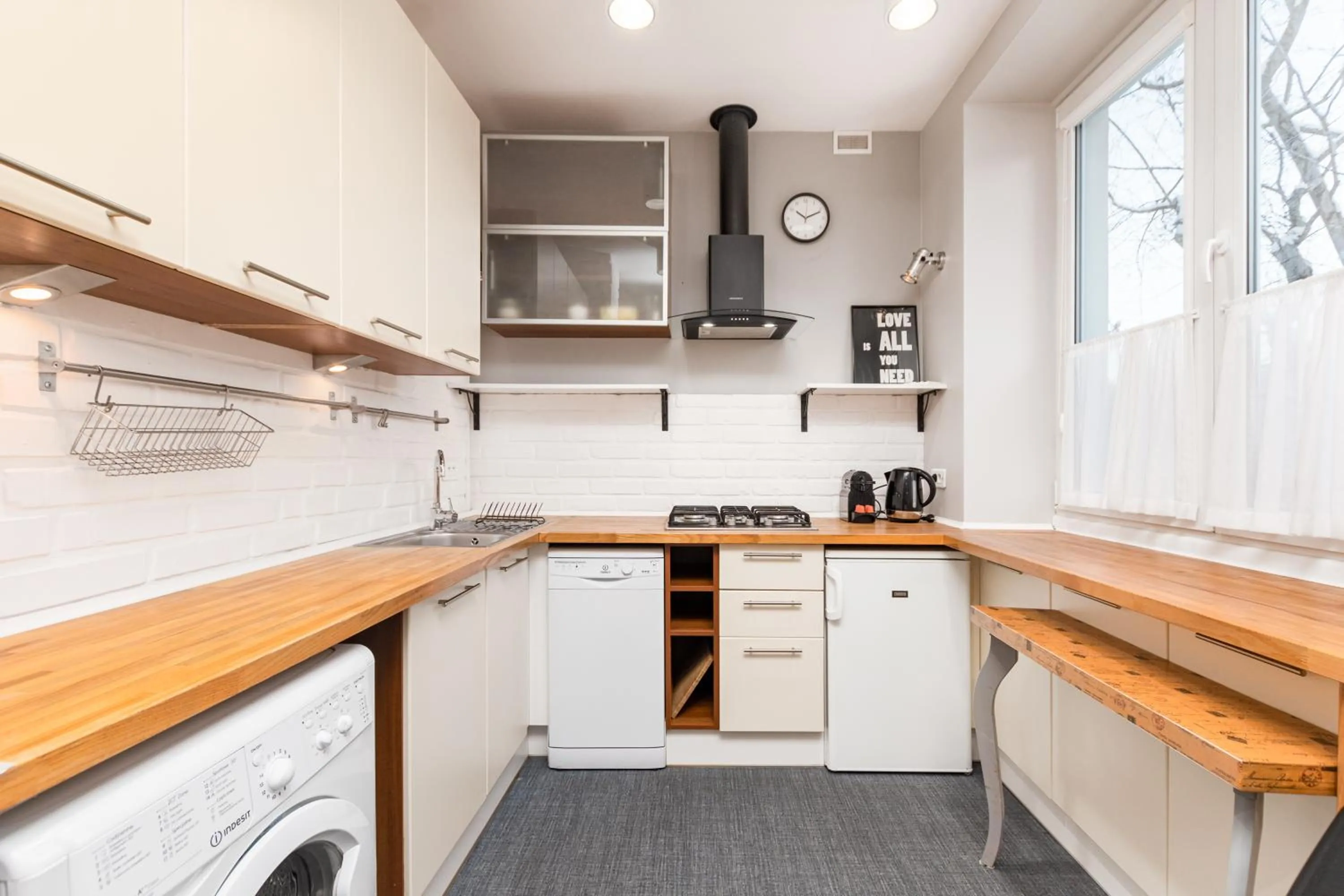 Coffee/tea facilities in Apartament One by Your Freedom