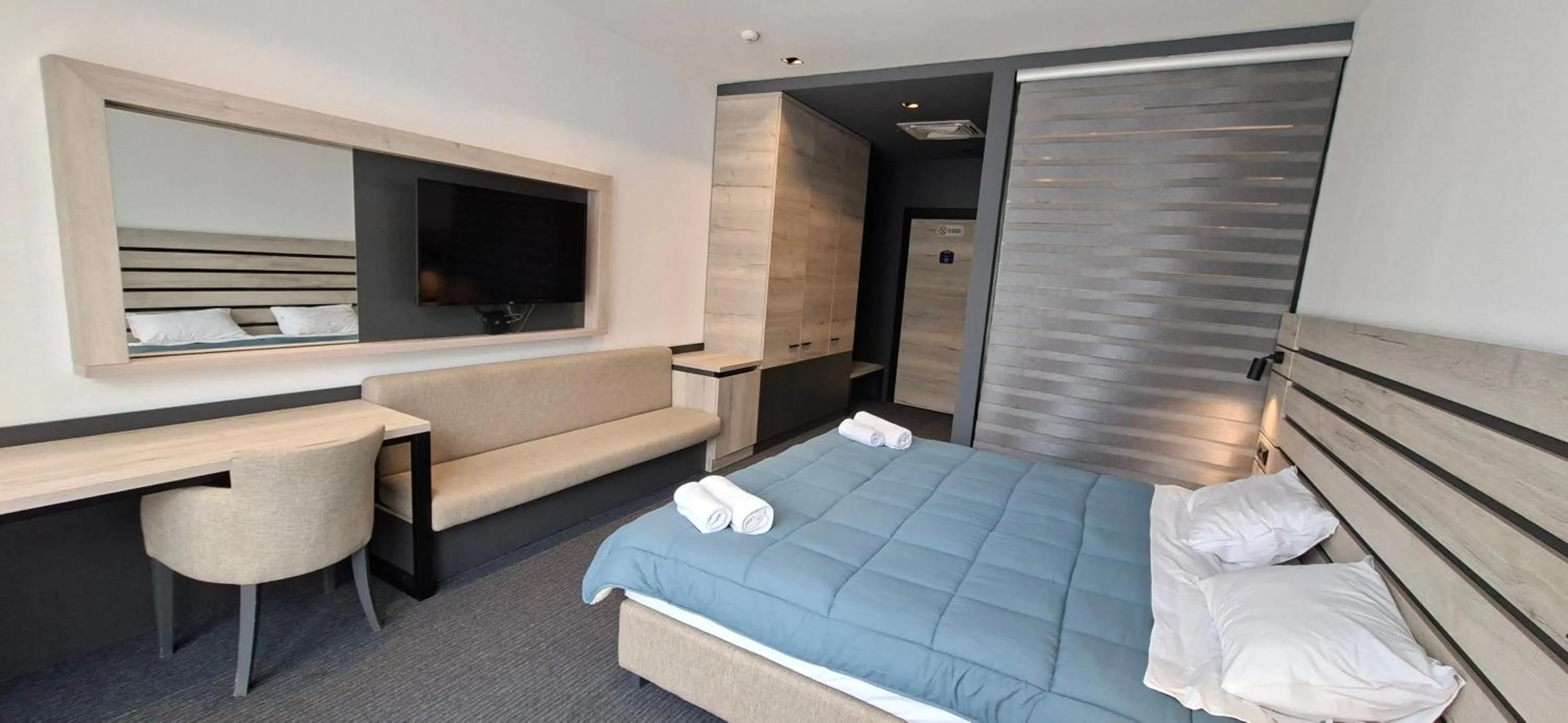 Bed in Super seven inn