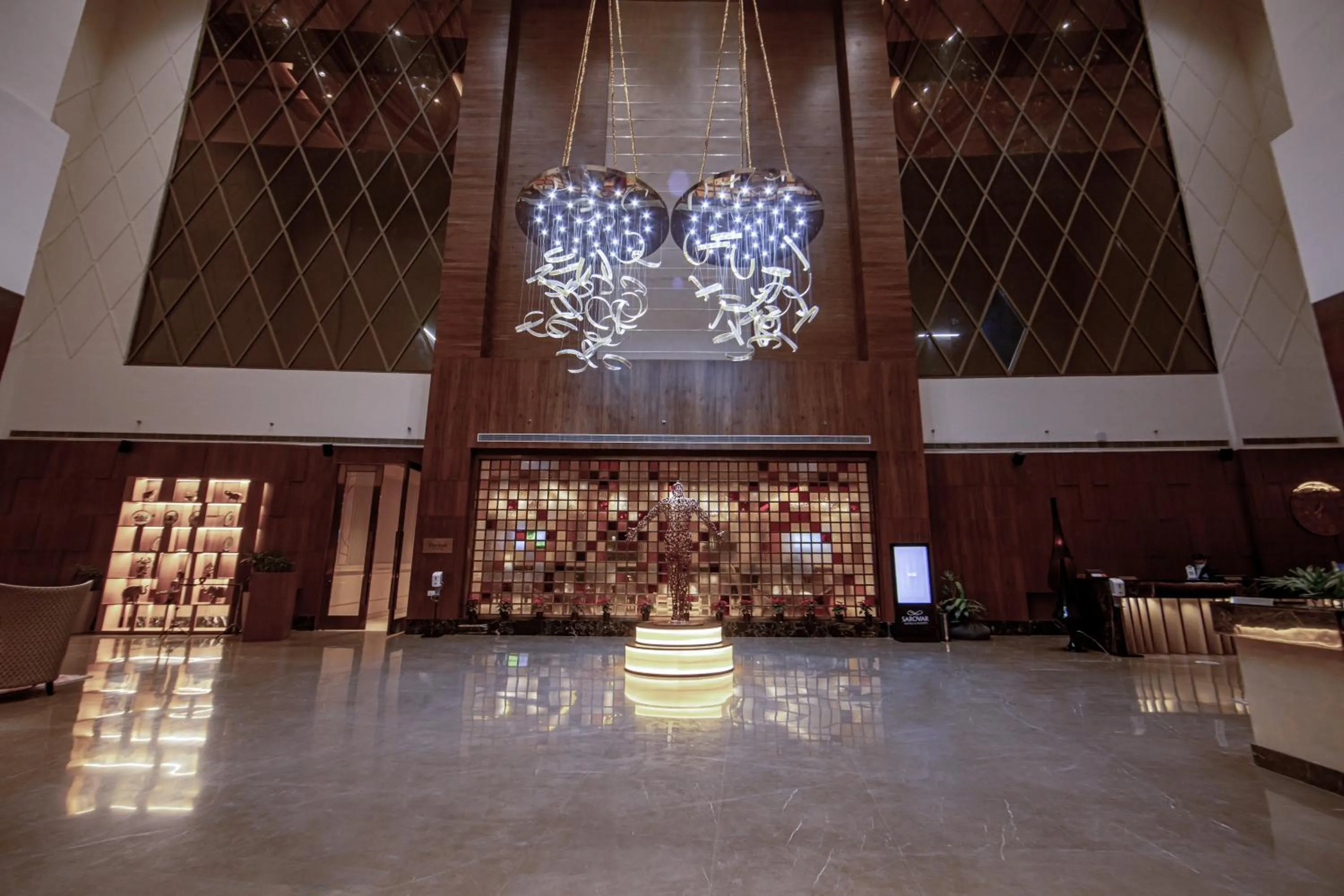 Lobby or reception in The Gaurs Sarovar Premiere