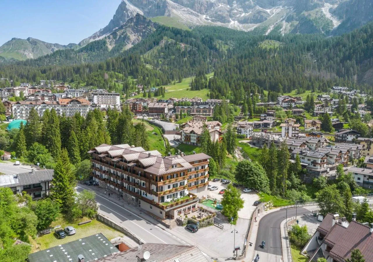 Property building in Hotel Colfosco