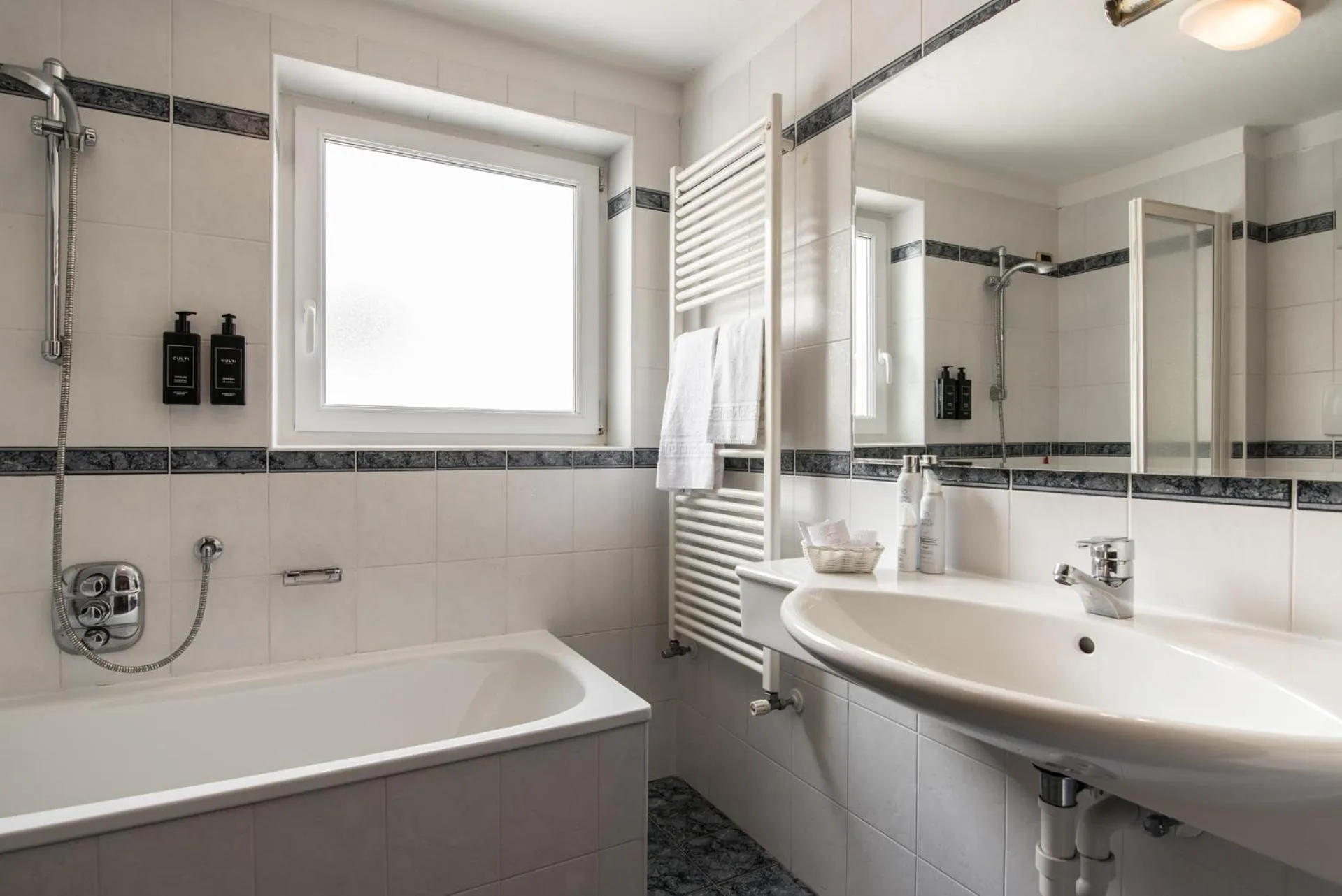 Bathroom in Hotel Colfosco