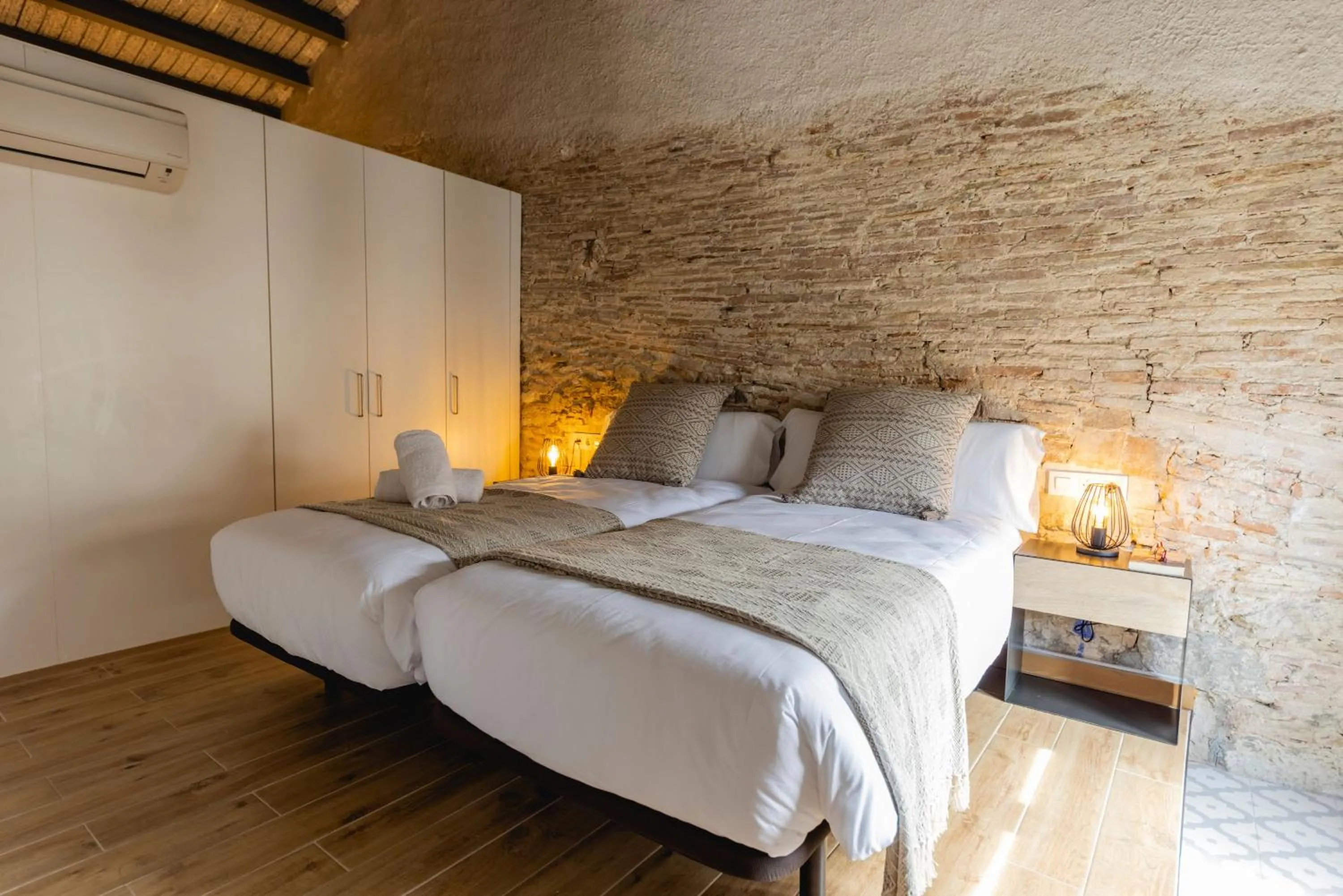 Bed in Bravissimo Plaça del Vi, Design Penthouse