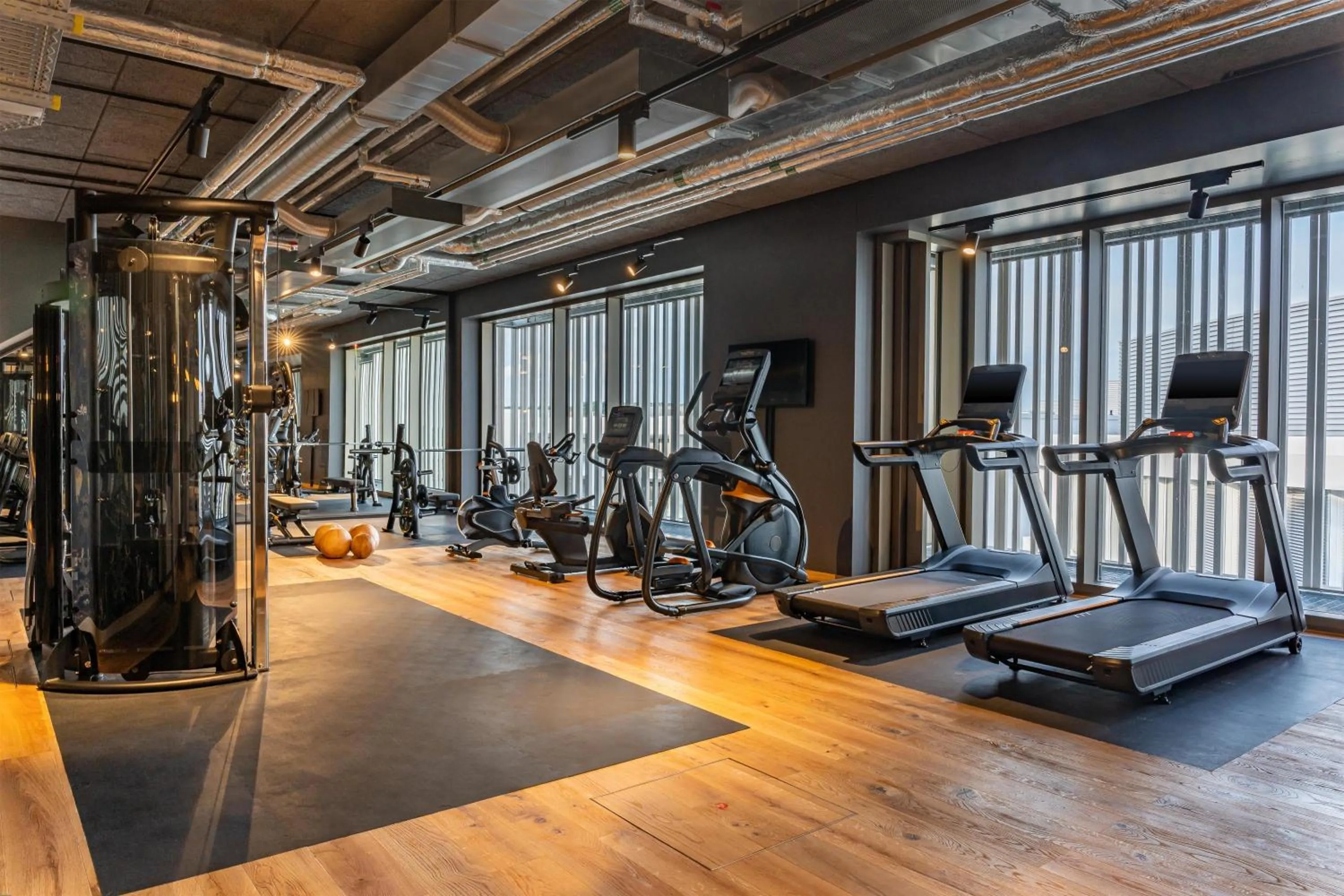Fitness centre/facilities in Me and All Hotel Ulm, by Hyatt