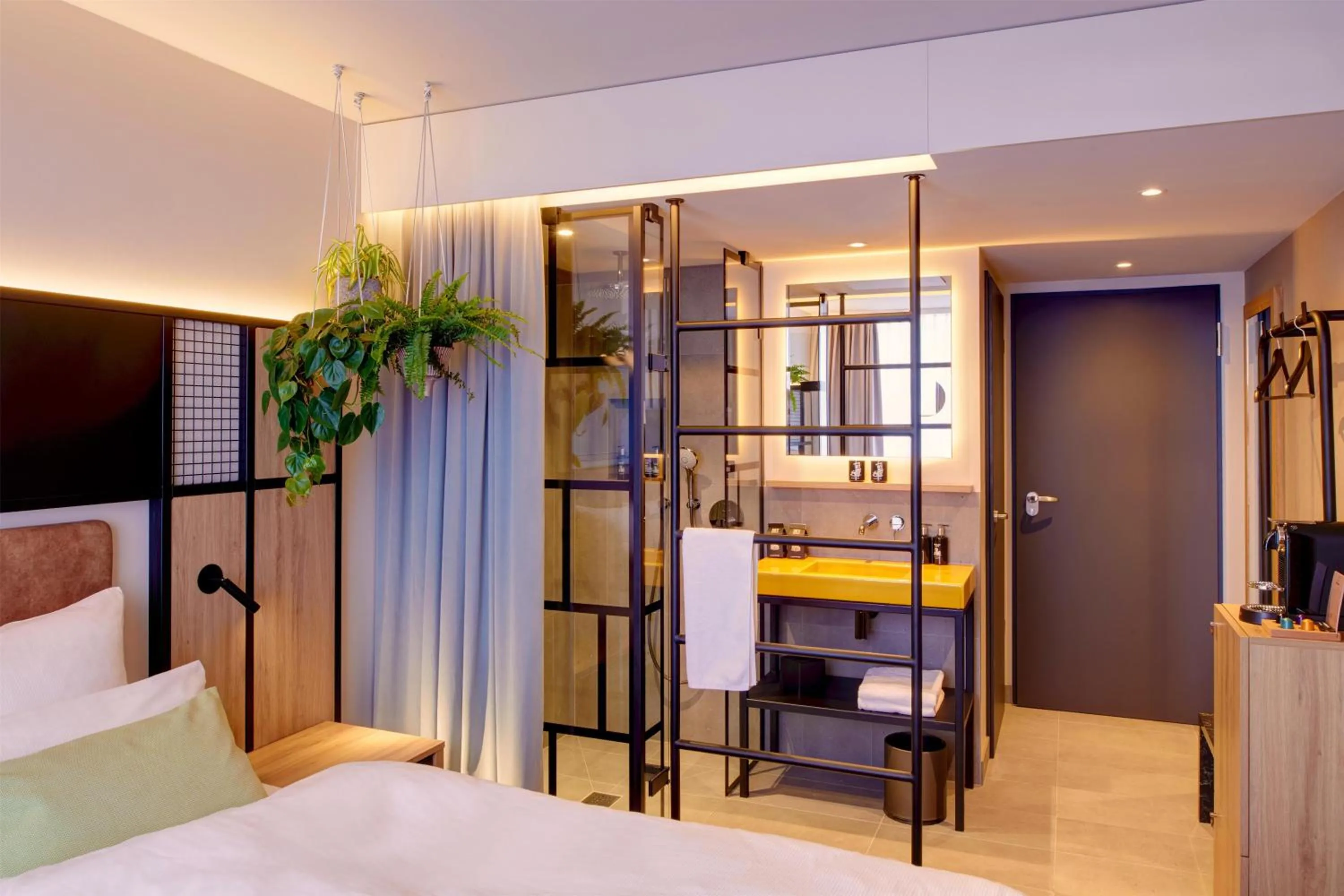 Bedroom, Bed in Me and All Hotel Ulm, by Hyatt