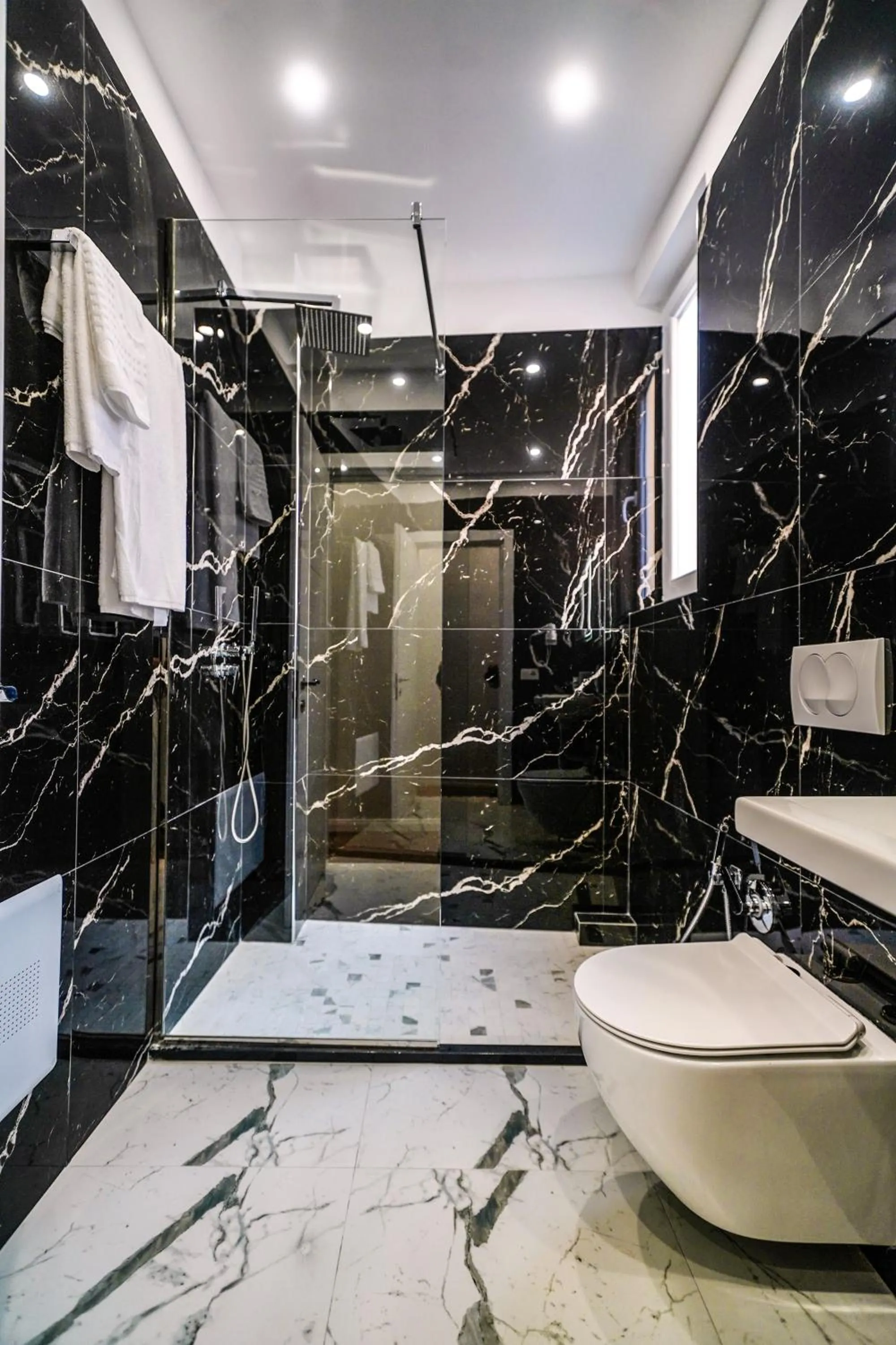 Shower in Hotel Capital Inn Tirana