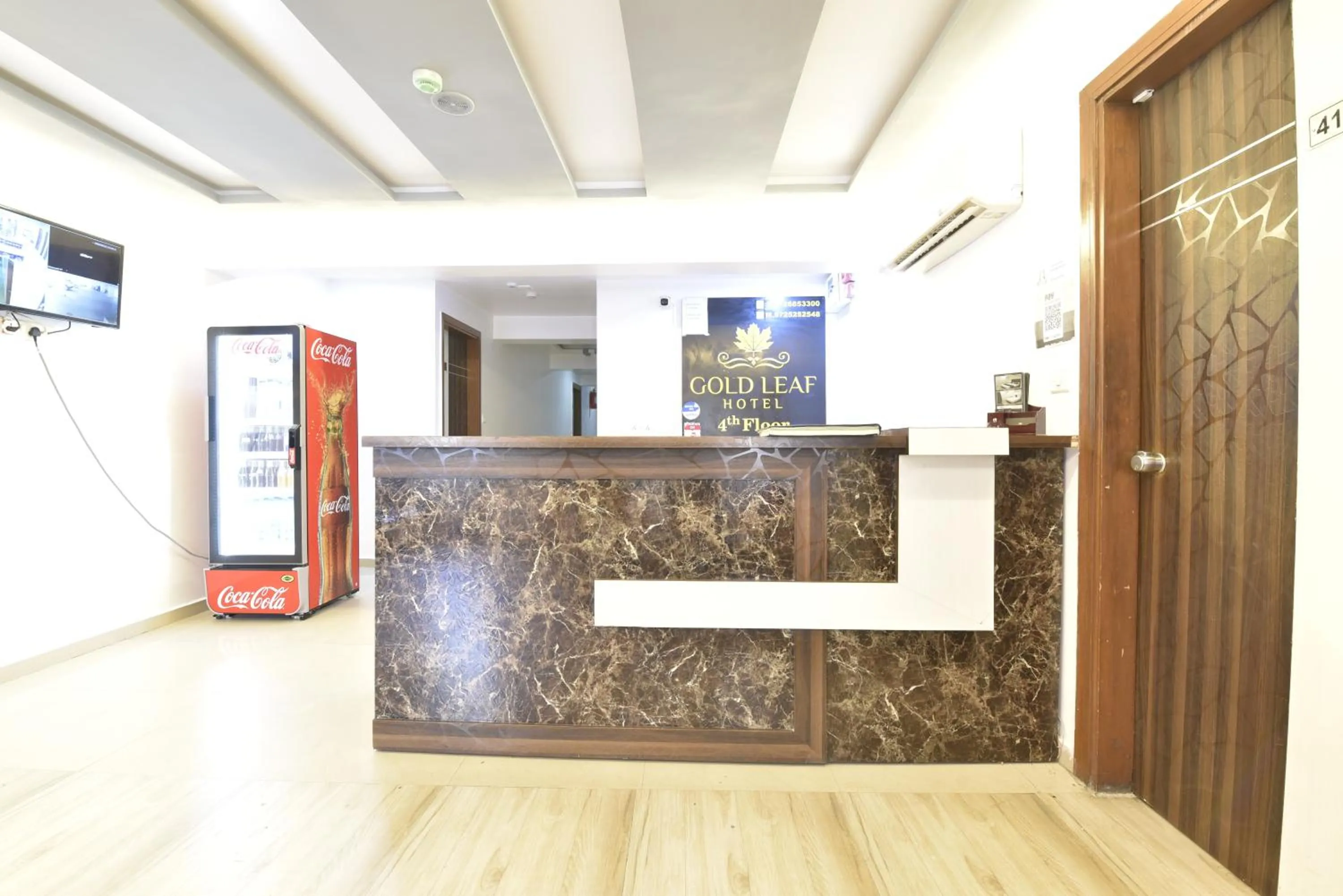 Lobby or reception in HOTEL GOLD LEAF