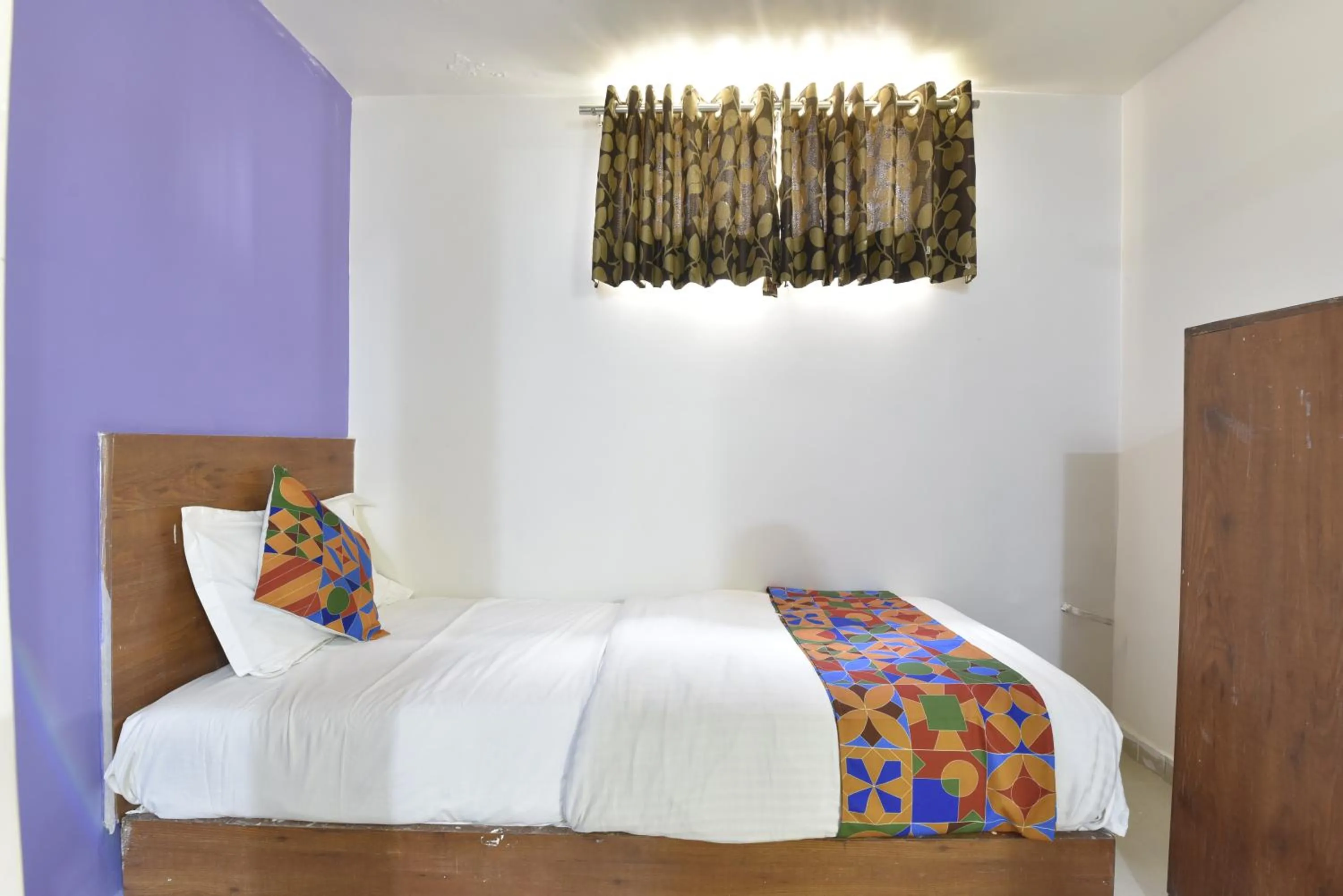 Bed in HOTEL GOLD LEAF