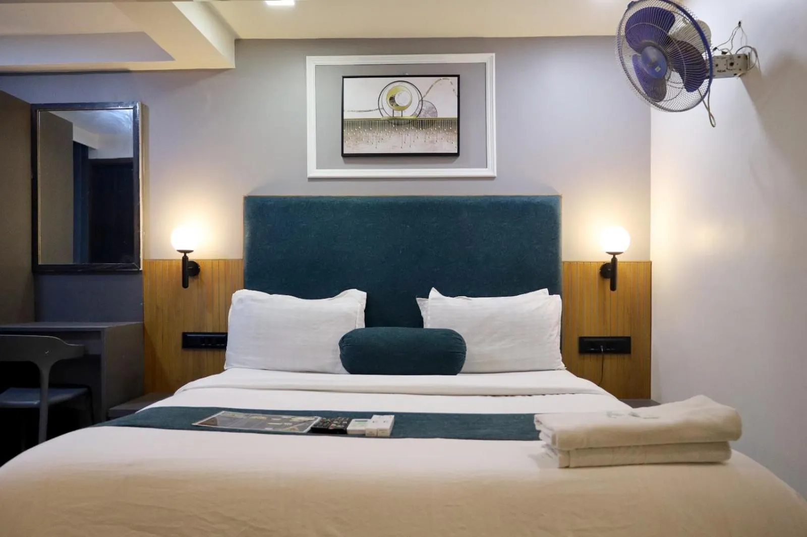 Bed in HOTEL GOLD LEAF