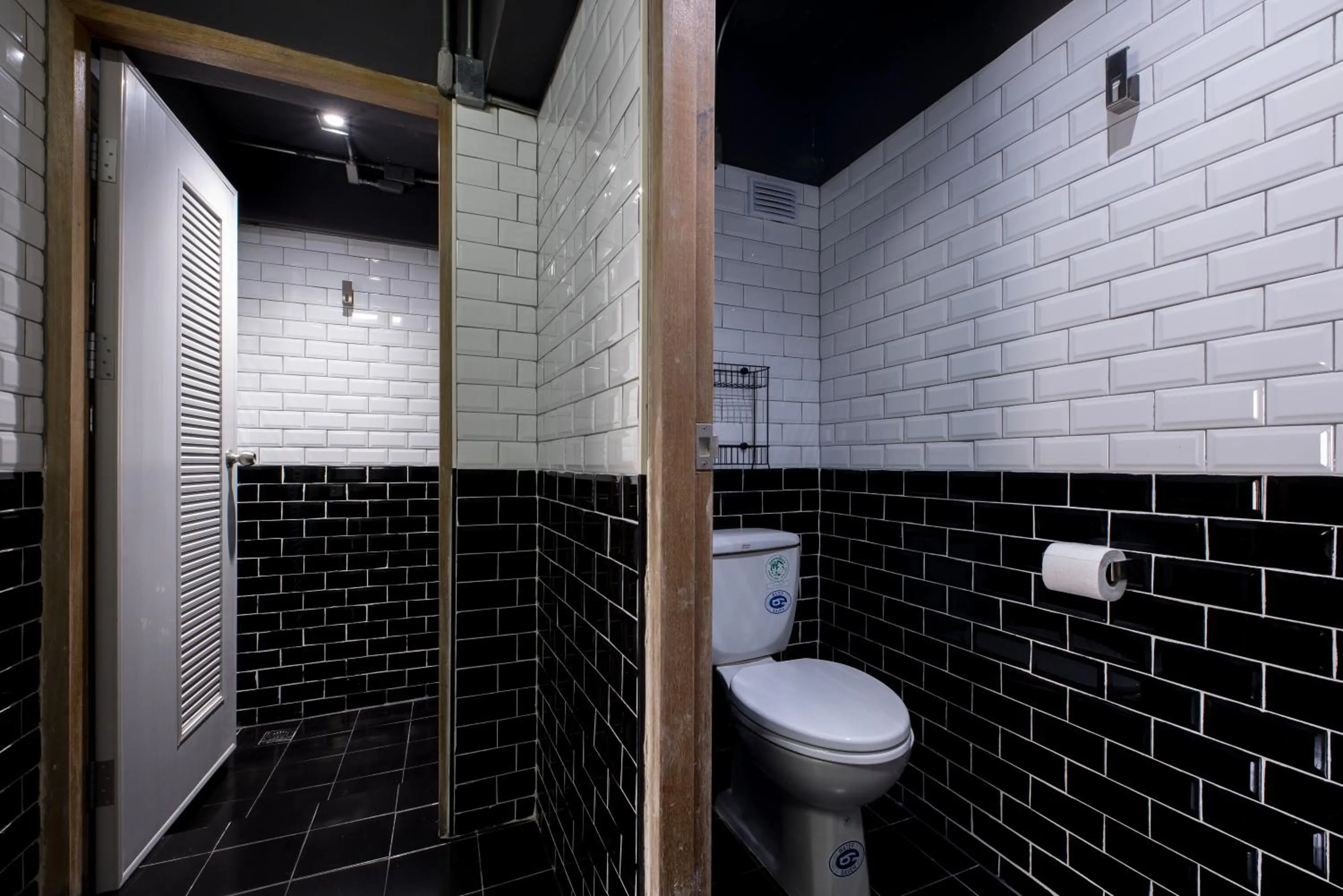 Bathroom in Ed Hostel