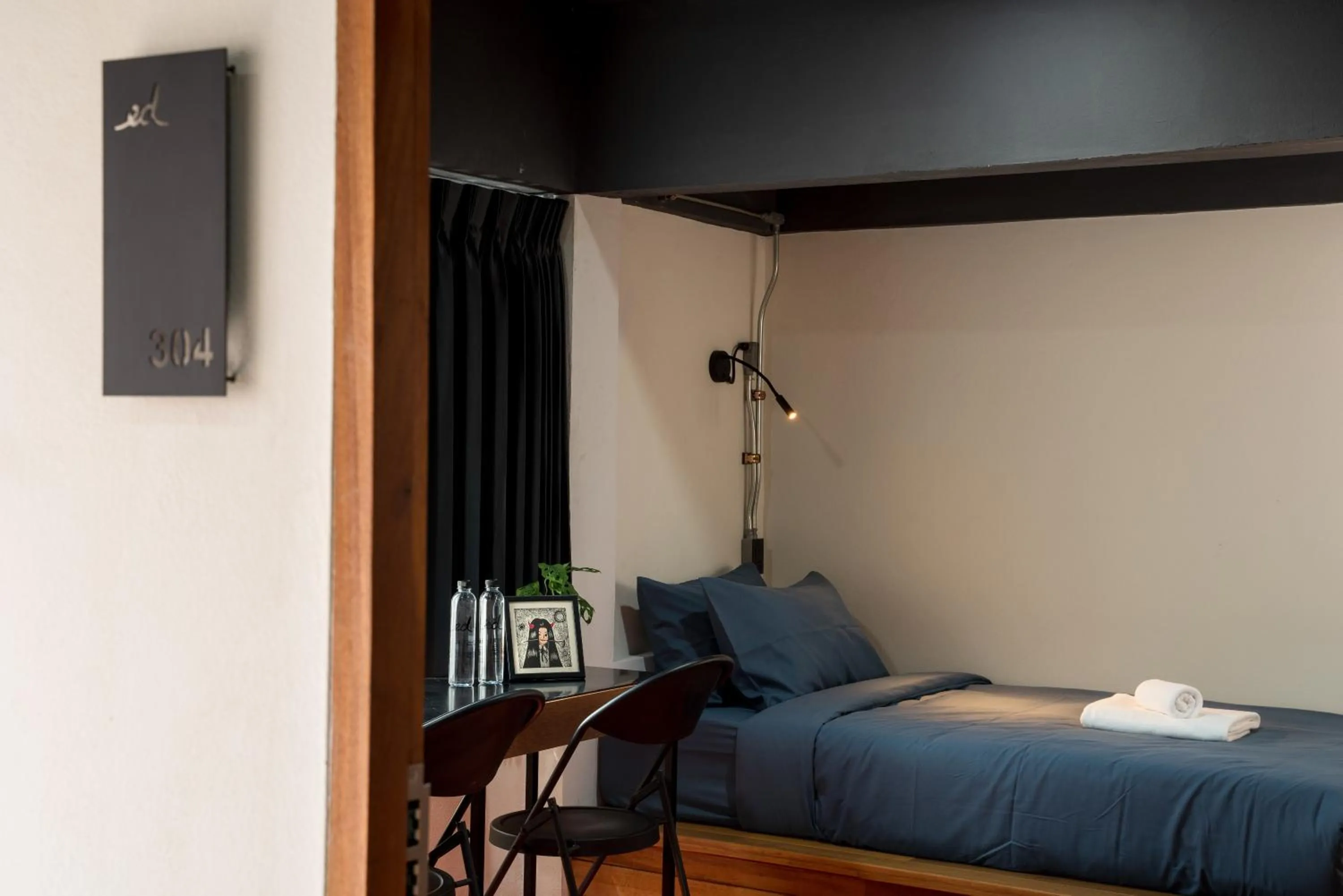 Photo of the whole room, Bed in Ed Hostel