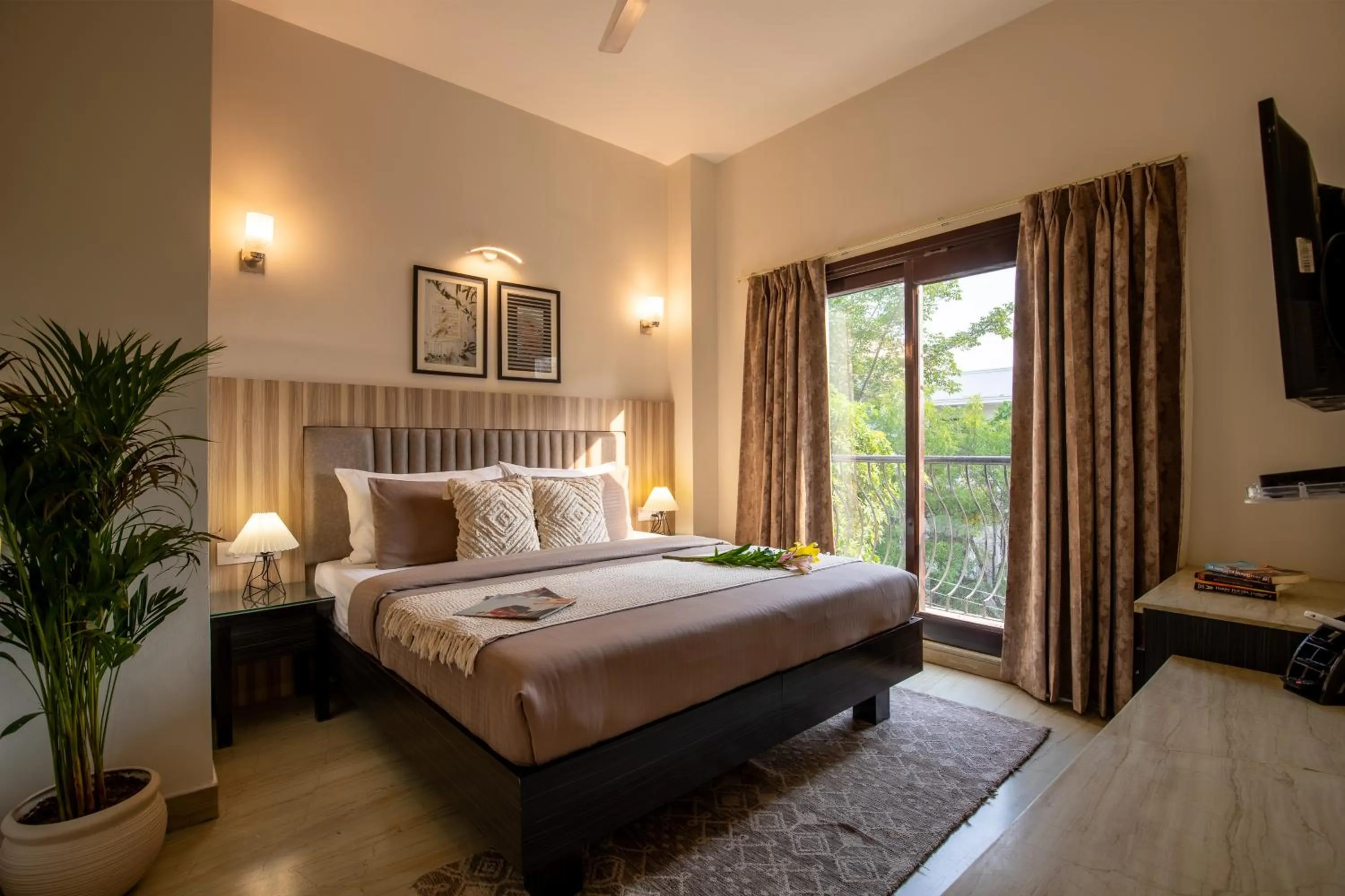 Bed in BedChambers Serviced Apartments, Sector 40