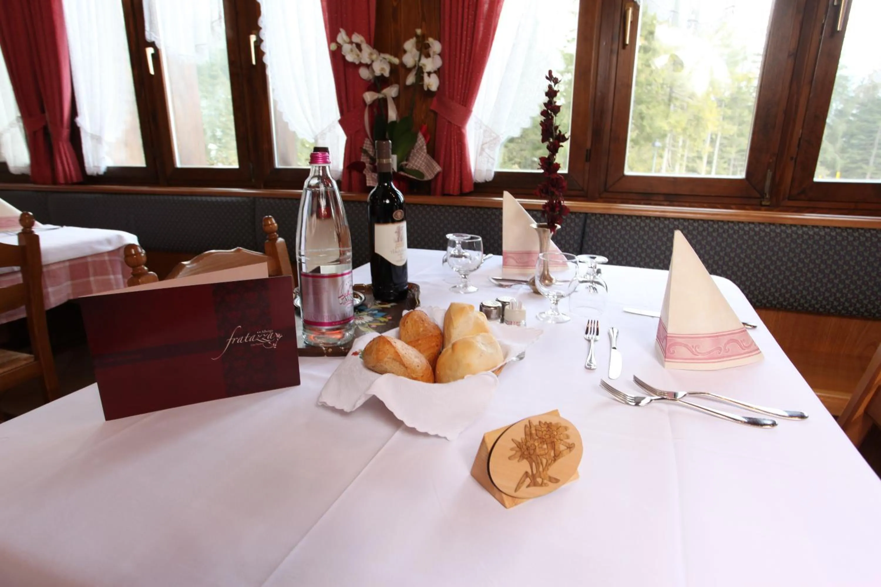 Food and drinks in GH Hotel Fratazza