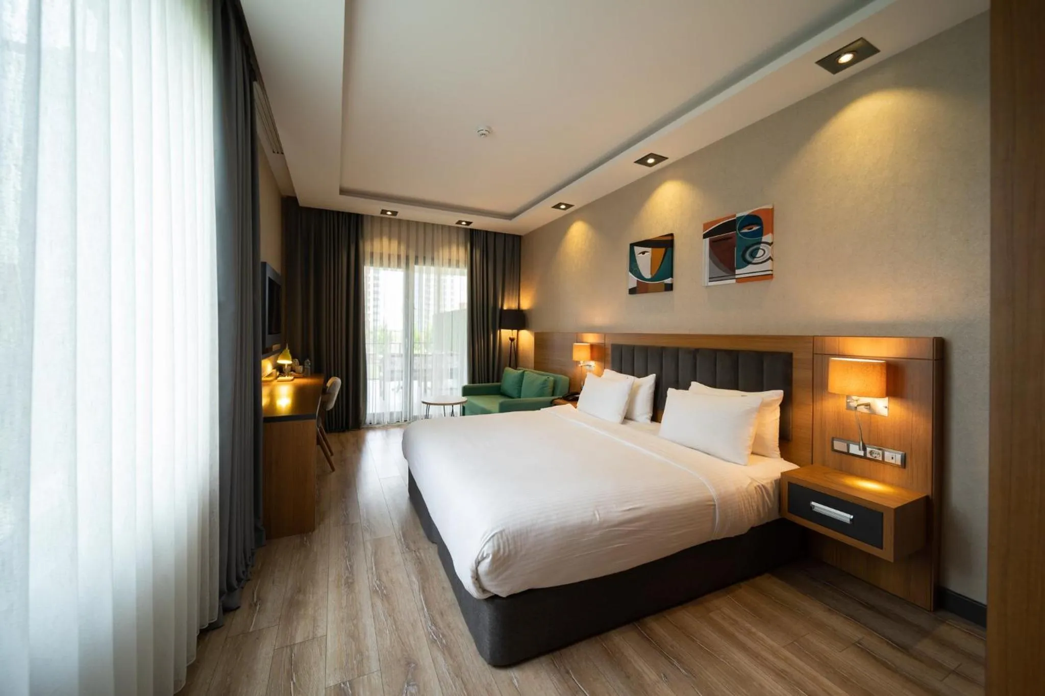 Photo of the whole room, Bed in Holiday Inn - Trabzon-East by IHG