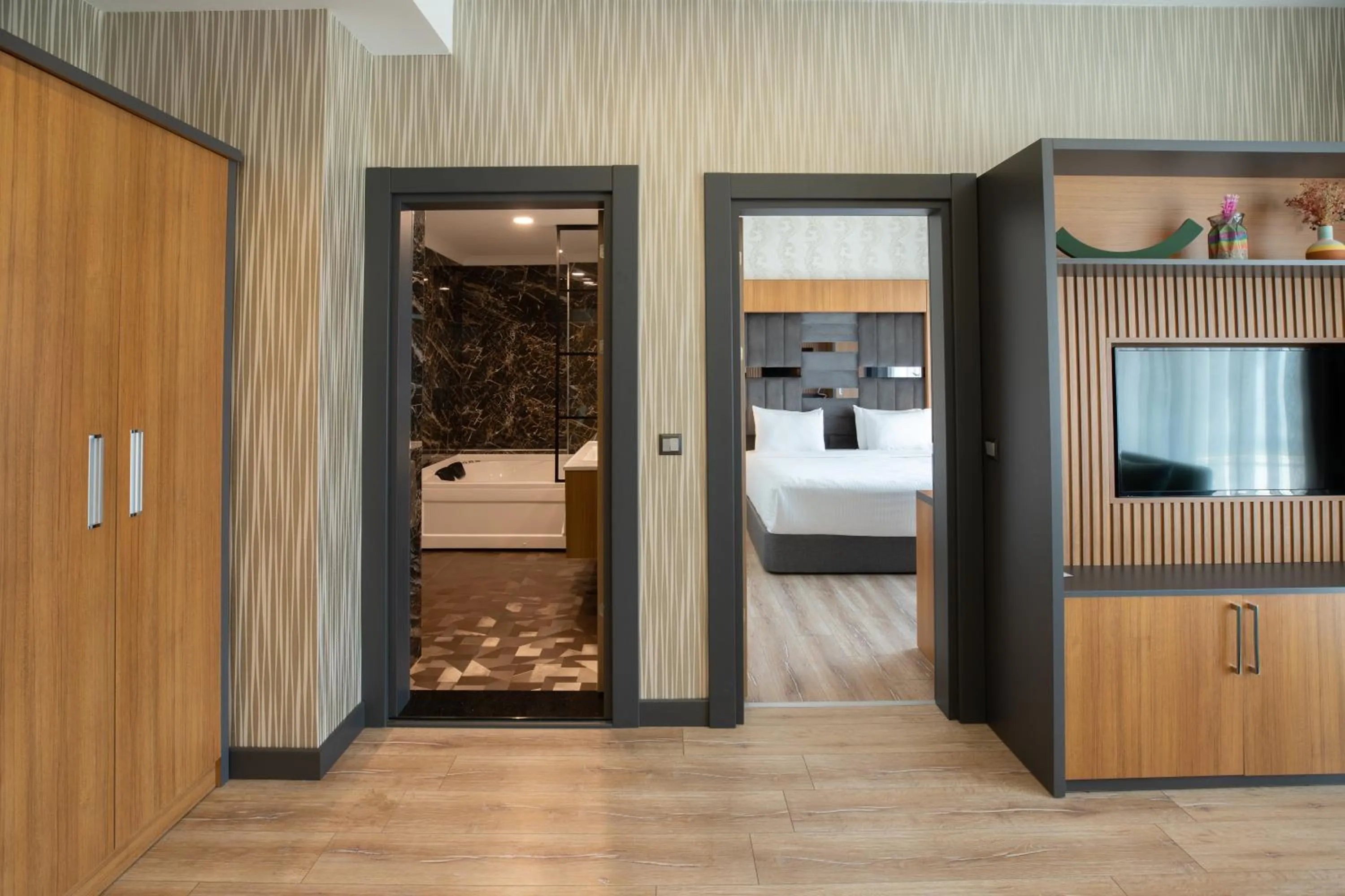 Bedroom, Bed in Holiday Inn - Trabzon-East by IHG