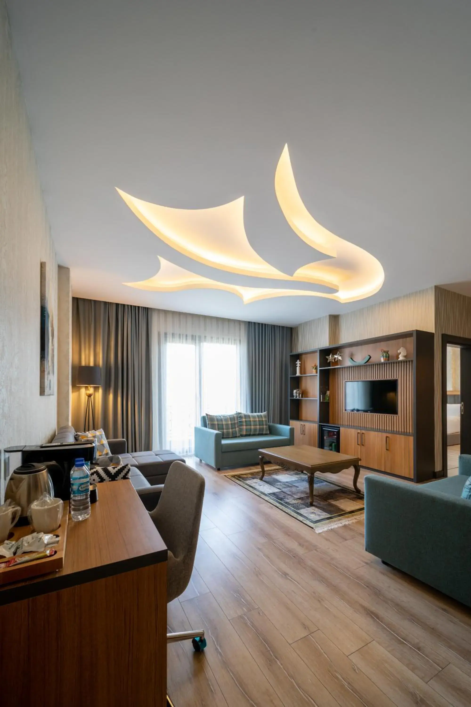 One-Bedroom King Suite - Non-Smoking in Holiday Inn - Trabzon-East by IHG One-Bedroom King Suite - Non-Smoking in Holiday Inn - Trabzon-East by IHG