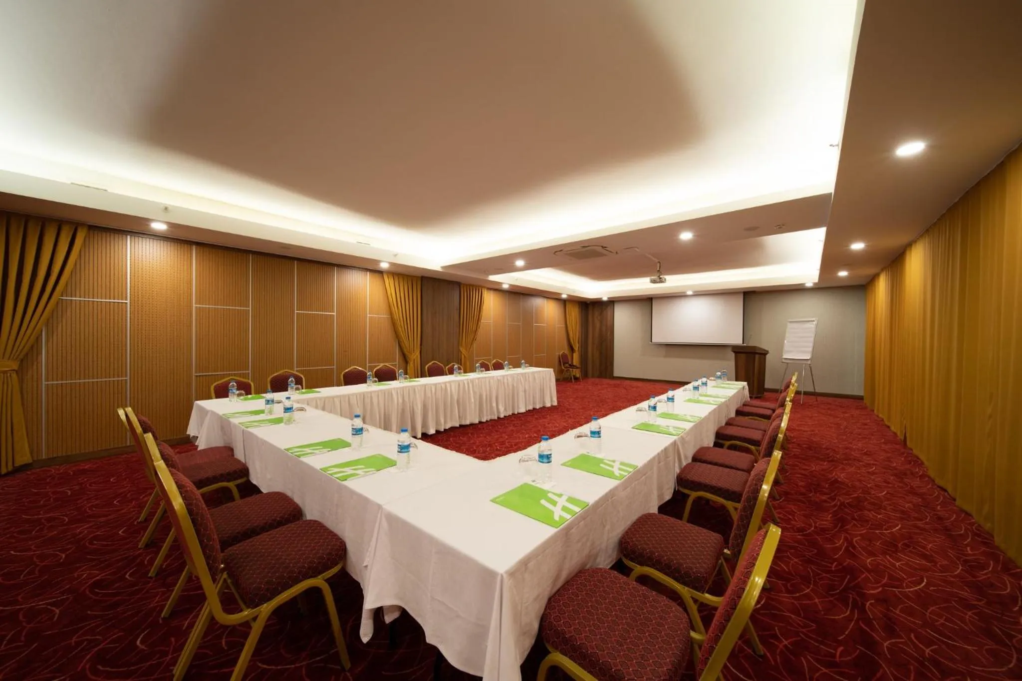 Meeting/conference room in Holiday Inn - Trabzon-East by IHG