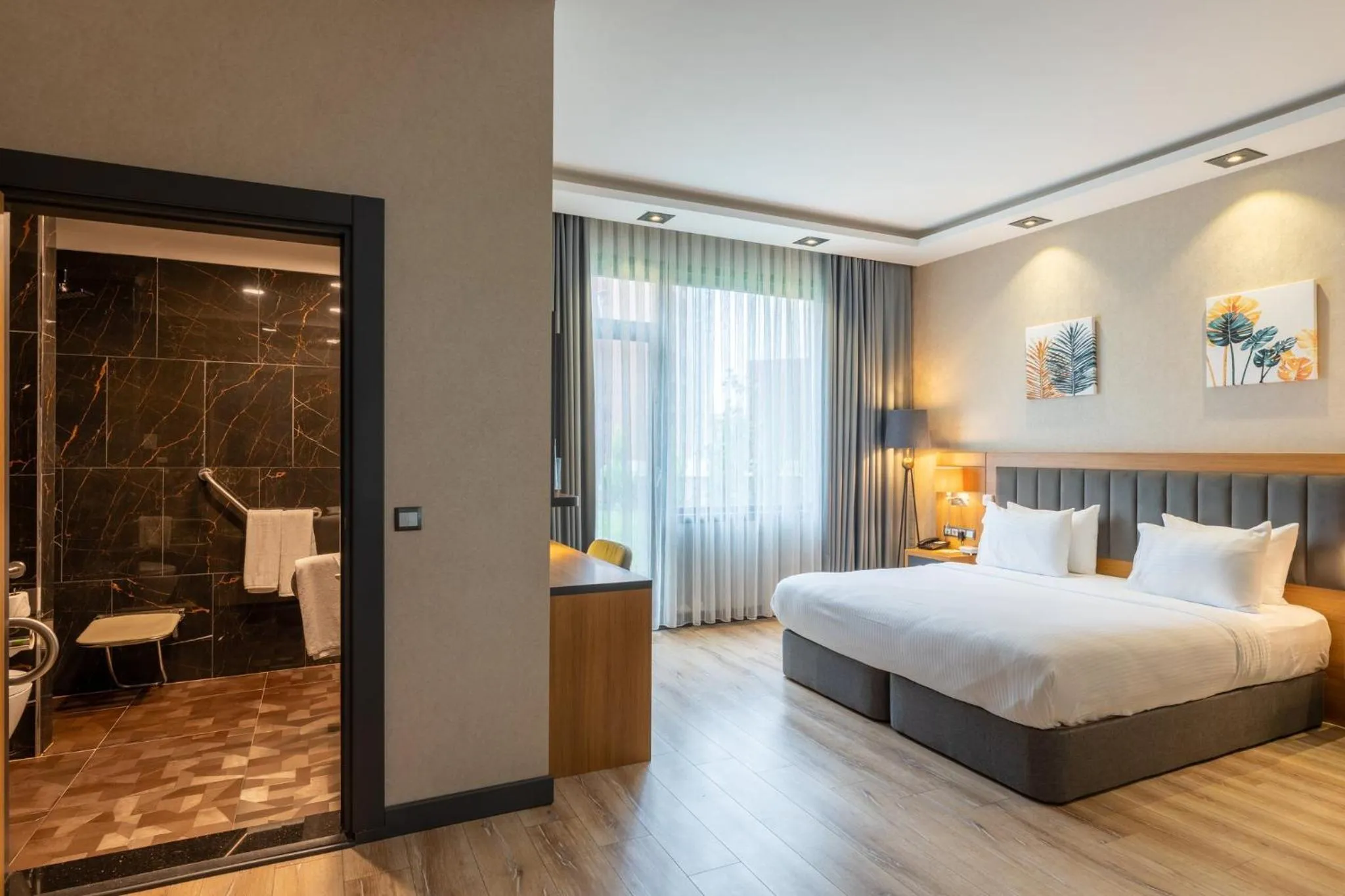 Photo of the whole room, Bed in Holiday Inn - Trabzon-East by IHG