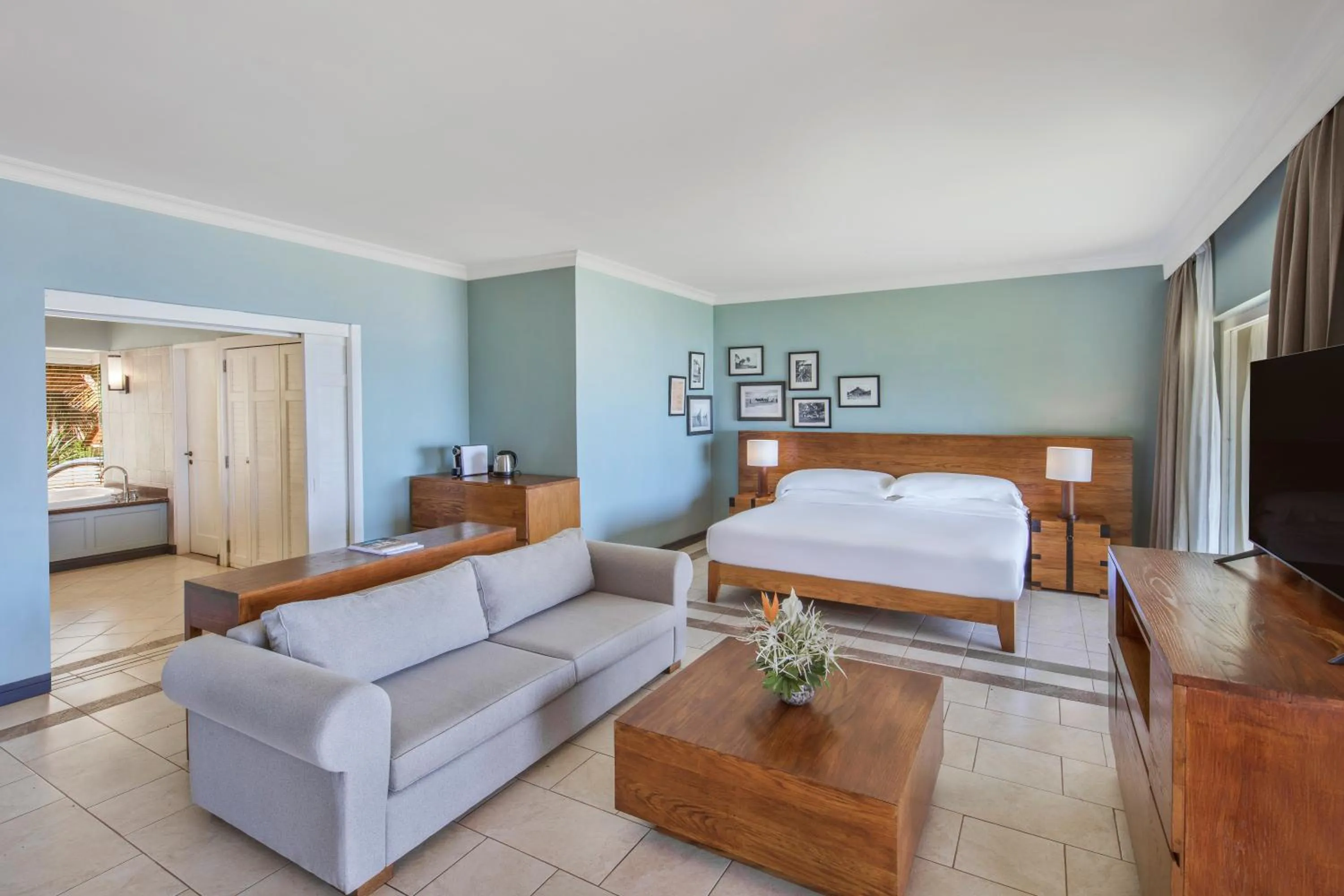 Bedroom, Bed in Outrigger Mauritius Beach Resort