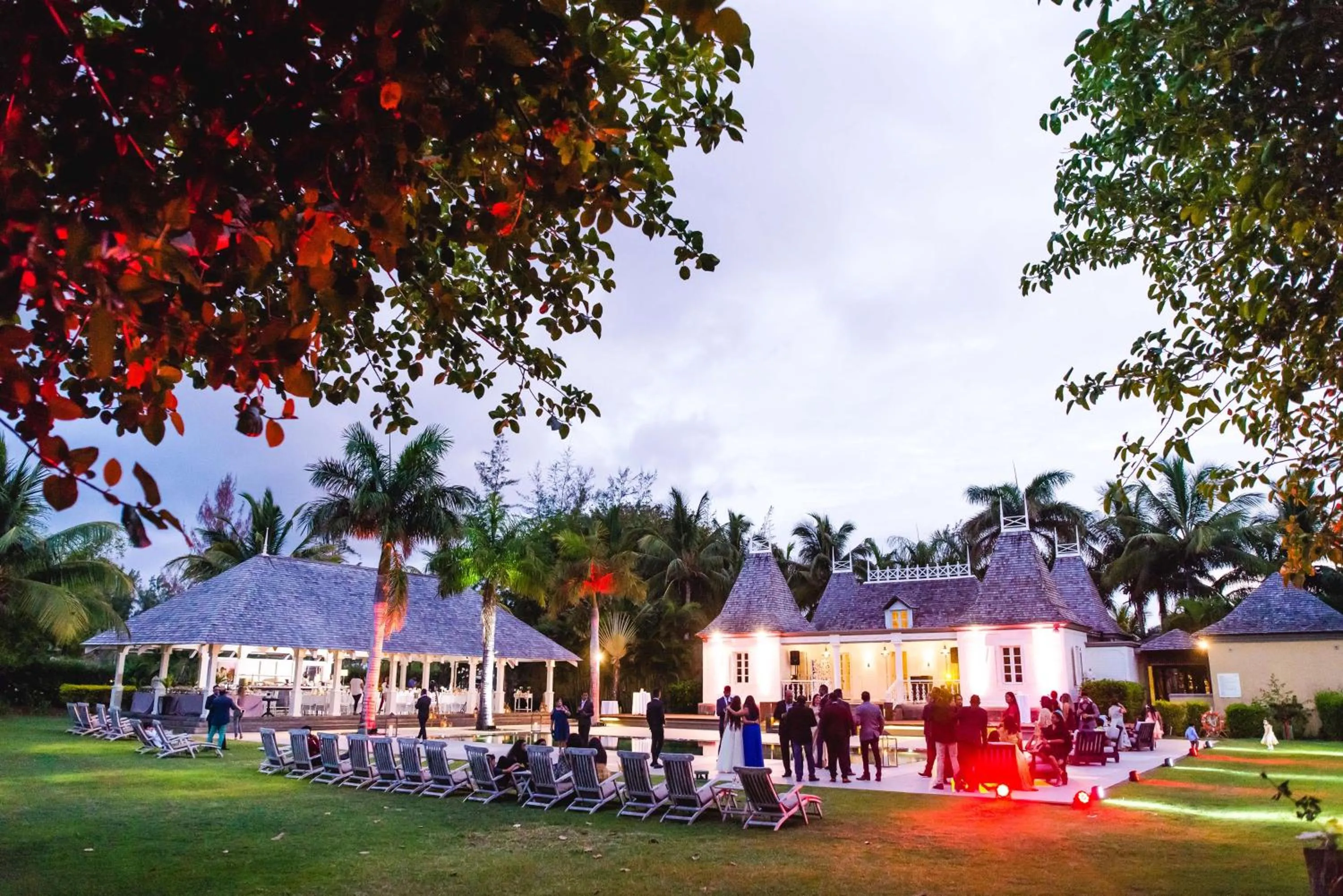 Restaurant/places to eat in Outrigger Mauritius Beach Resort